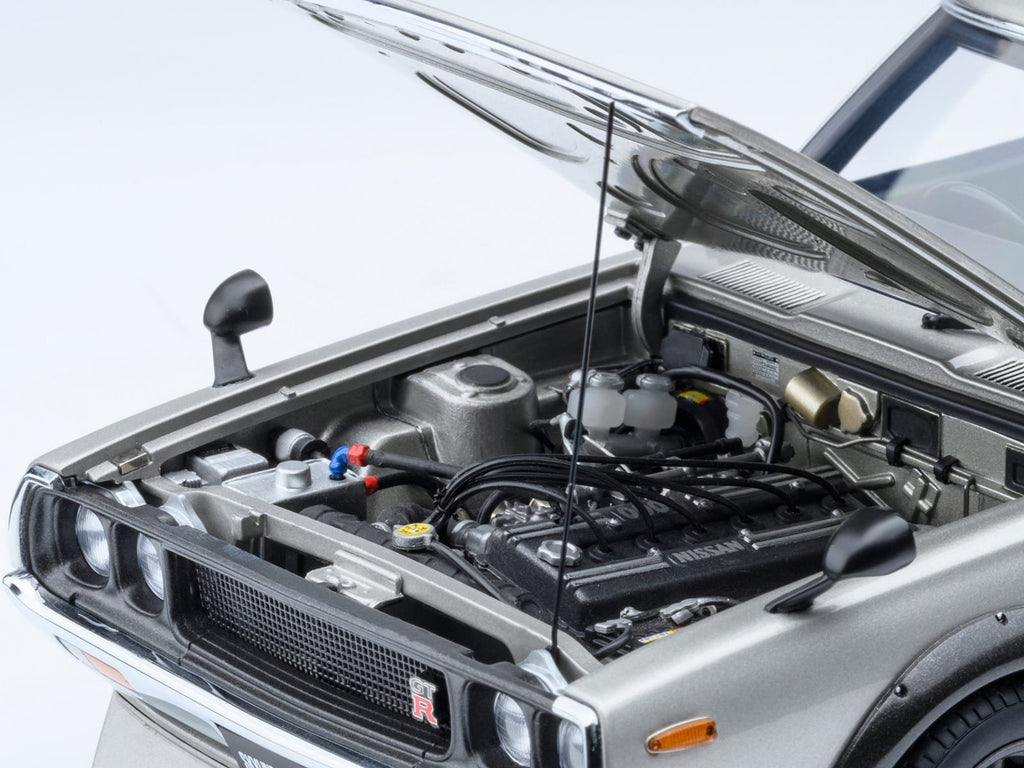 Nissan Skyline 2000GT-R (KPGC110) Tuned Version RHD (Right Hand Drive) Silver Metallic 1/18 Model Car by Autoart