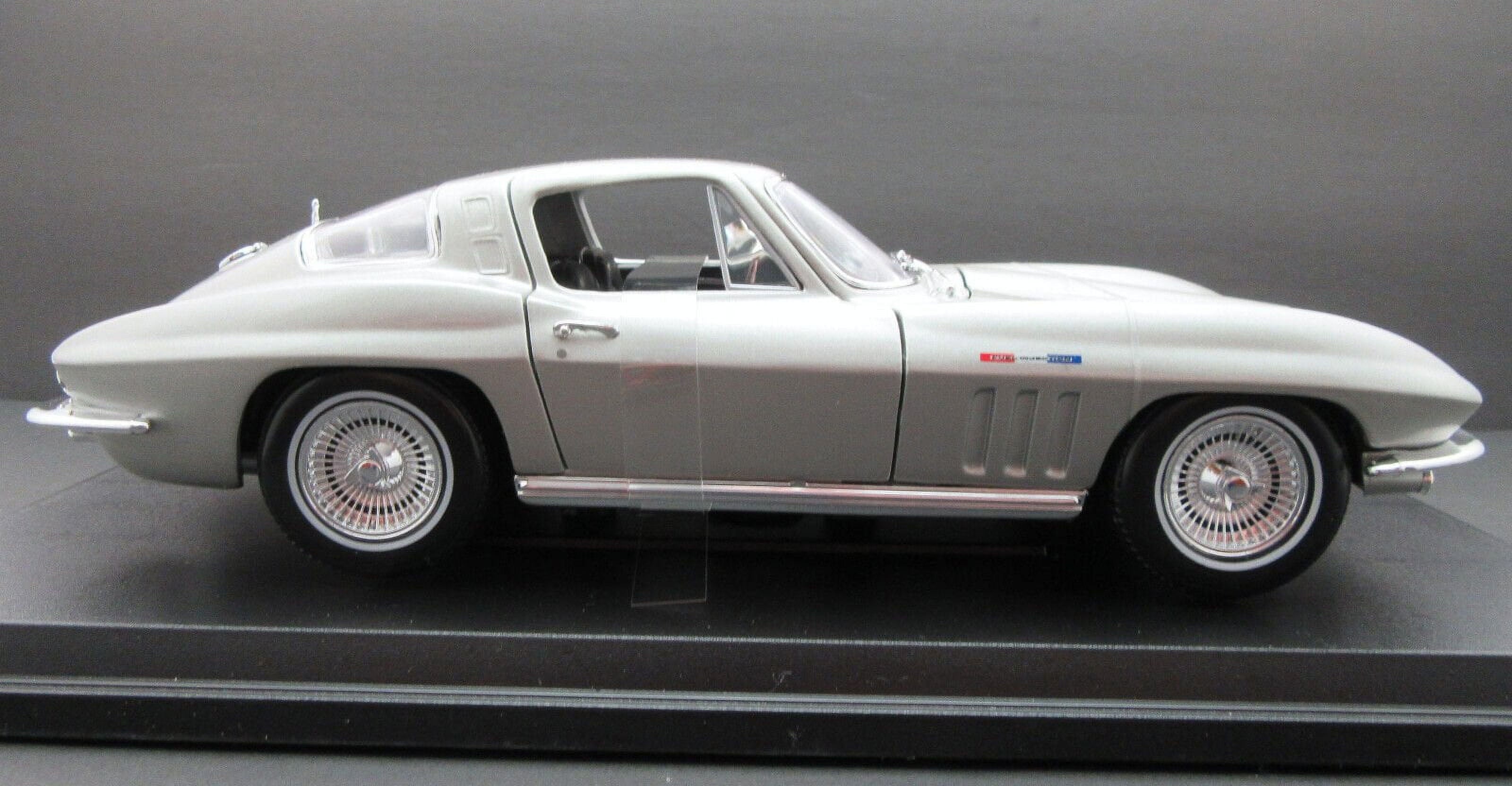 1:18 1965 Chevy Corvette