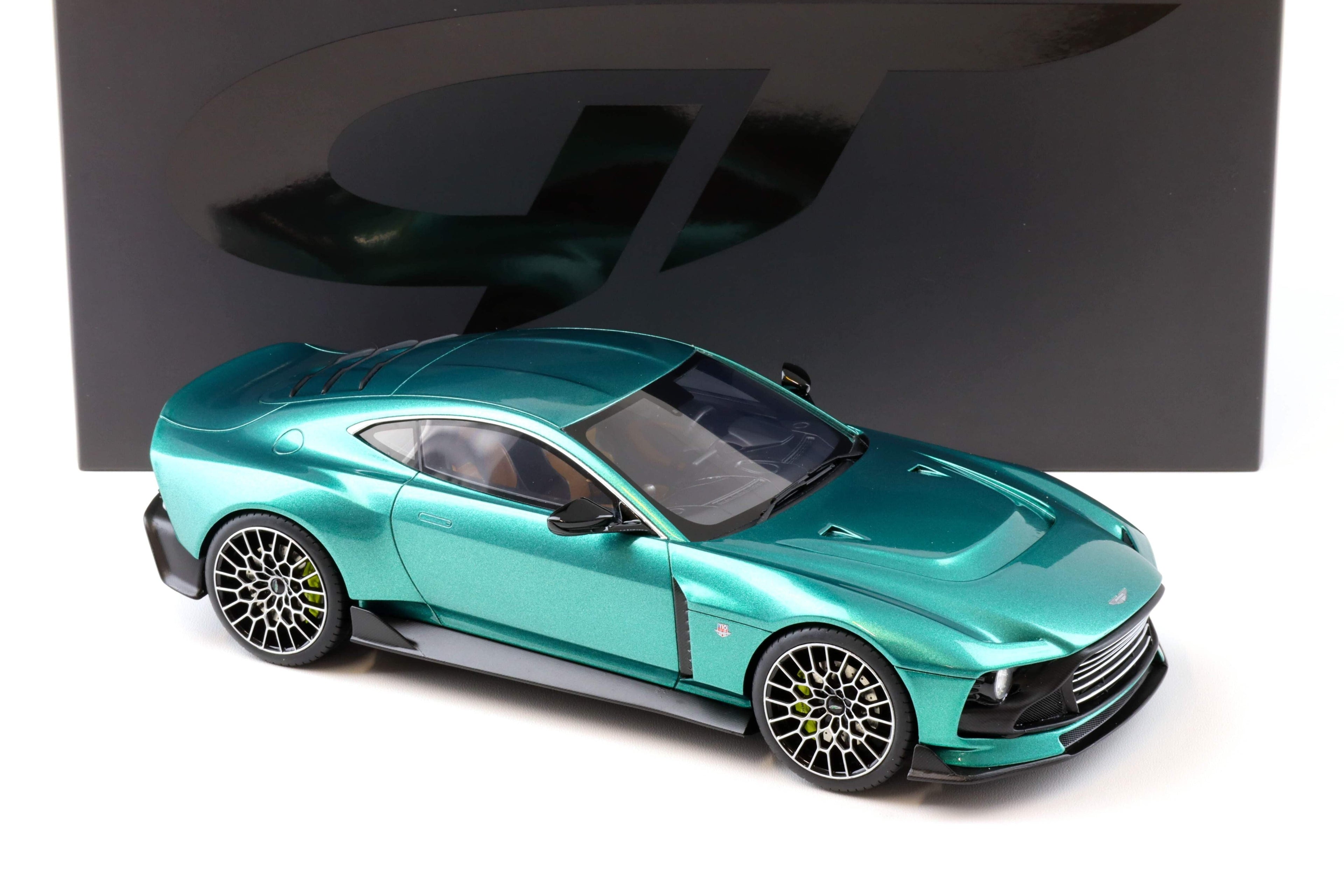 GT SPIRIT 1/18 - ASTON MARTIN Valour - 2024