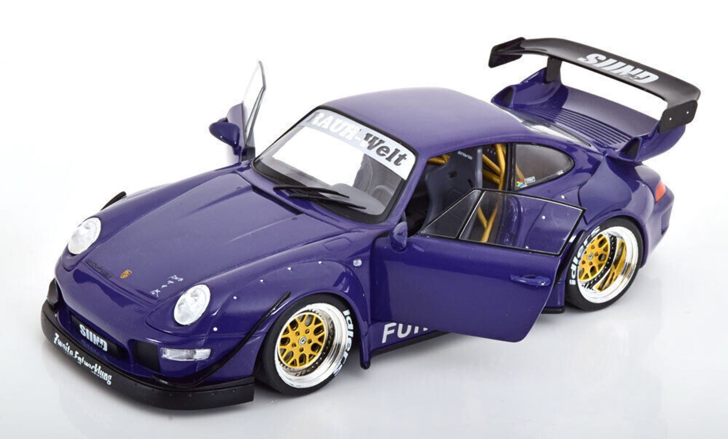 WERK 83 1/18 - PORSCHE 911 (993) RWB Rauh-Welt Furusato Sydney Hoffmann