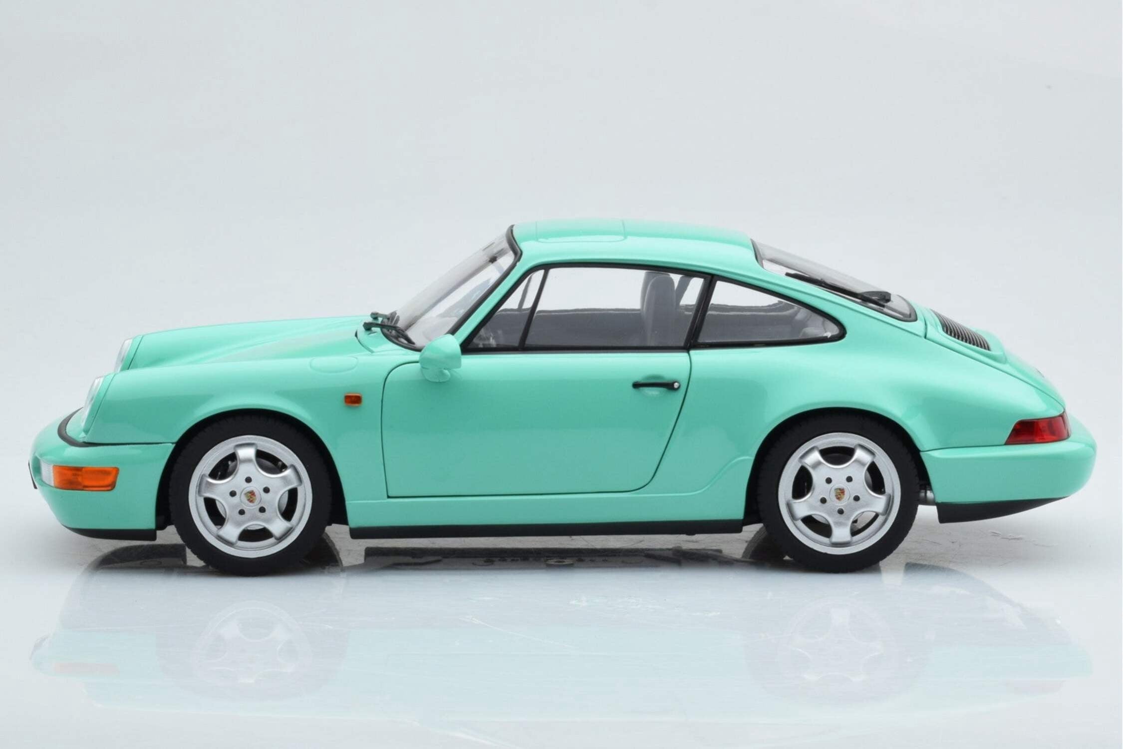 Norev 1992 Porsche 911 964 Carrera 2 Coupe Mint Green 1:18