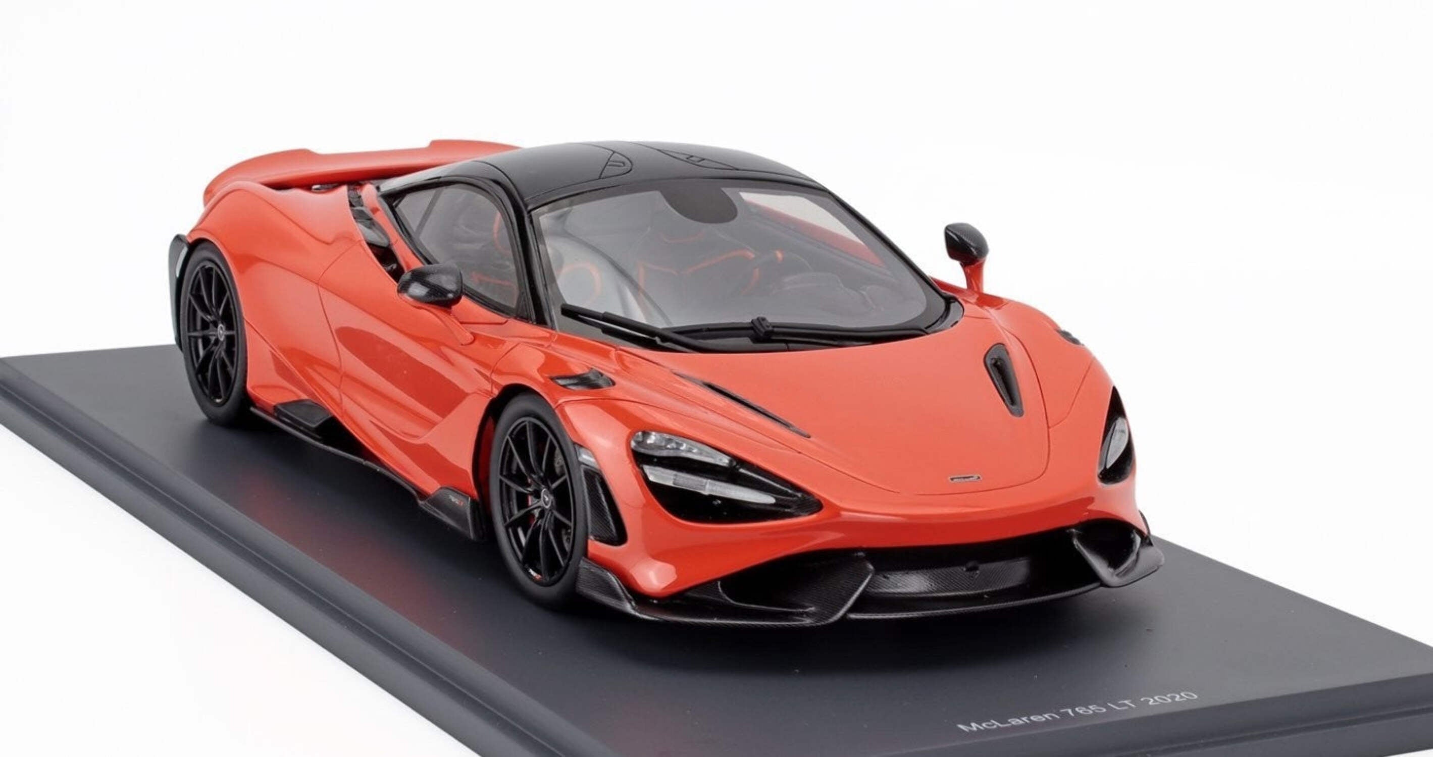Schuco 2020 Mclaren 765LT Coupe Orange 1:18 Resin