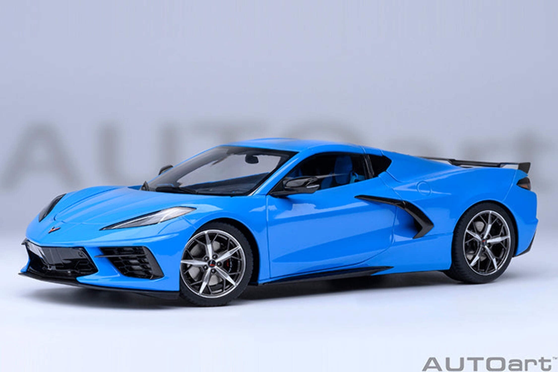 2020 Chevrolet Corvette C8 Stingray Rapid Blue 1/18 Model Car by Autoart