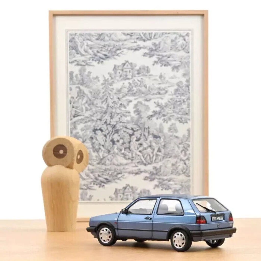 Norev 1988 VW Golf MK II "10 Million" Star Blue Metallic 1:18 LIMITED