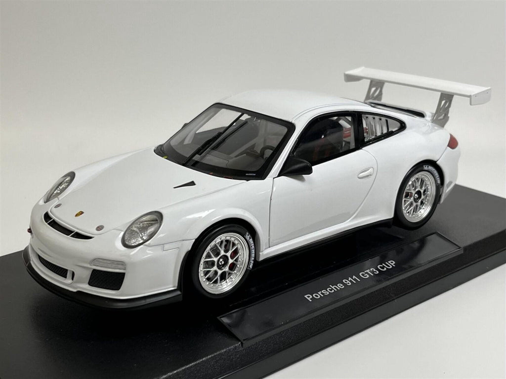 Welly Porsche 911 (997) GT3 Cup Car Street Version White 1:18