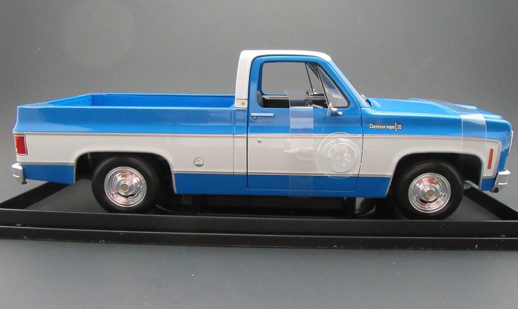 1974 Chevrolet C10 Cheyenne Super Pickup Truck Blue and White "Special Edition" Series 1/18 Diecast Model Car by Maisto
