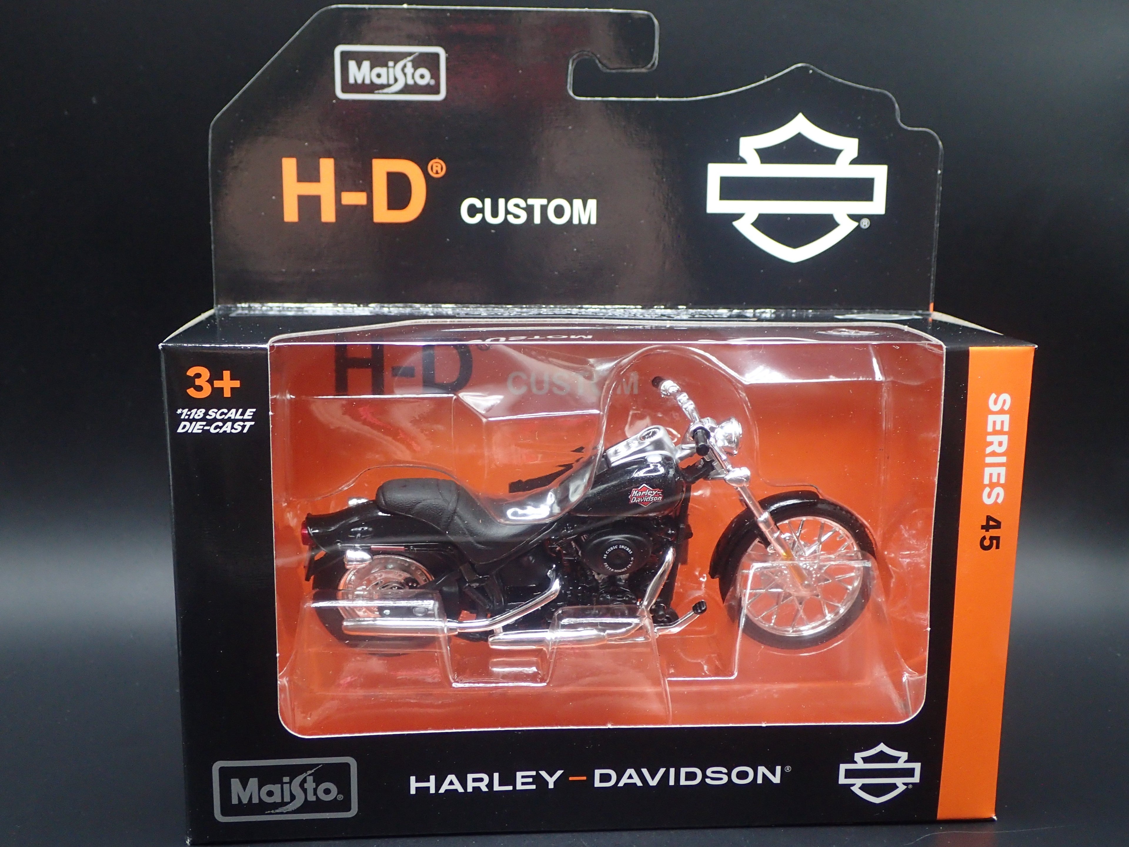 2002 02 FXSTB NIGHT TRAIN HARLEY DAVIDSON MOTORCYCLE MAISTO SERIES 45 1:18 MODEL
