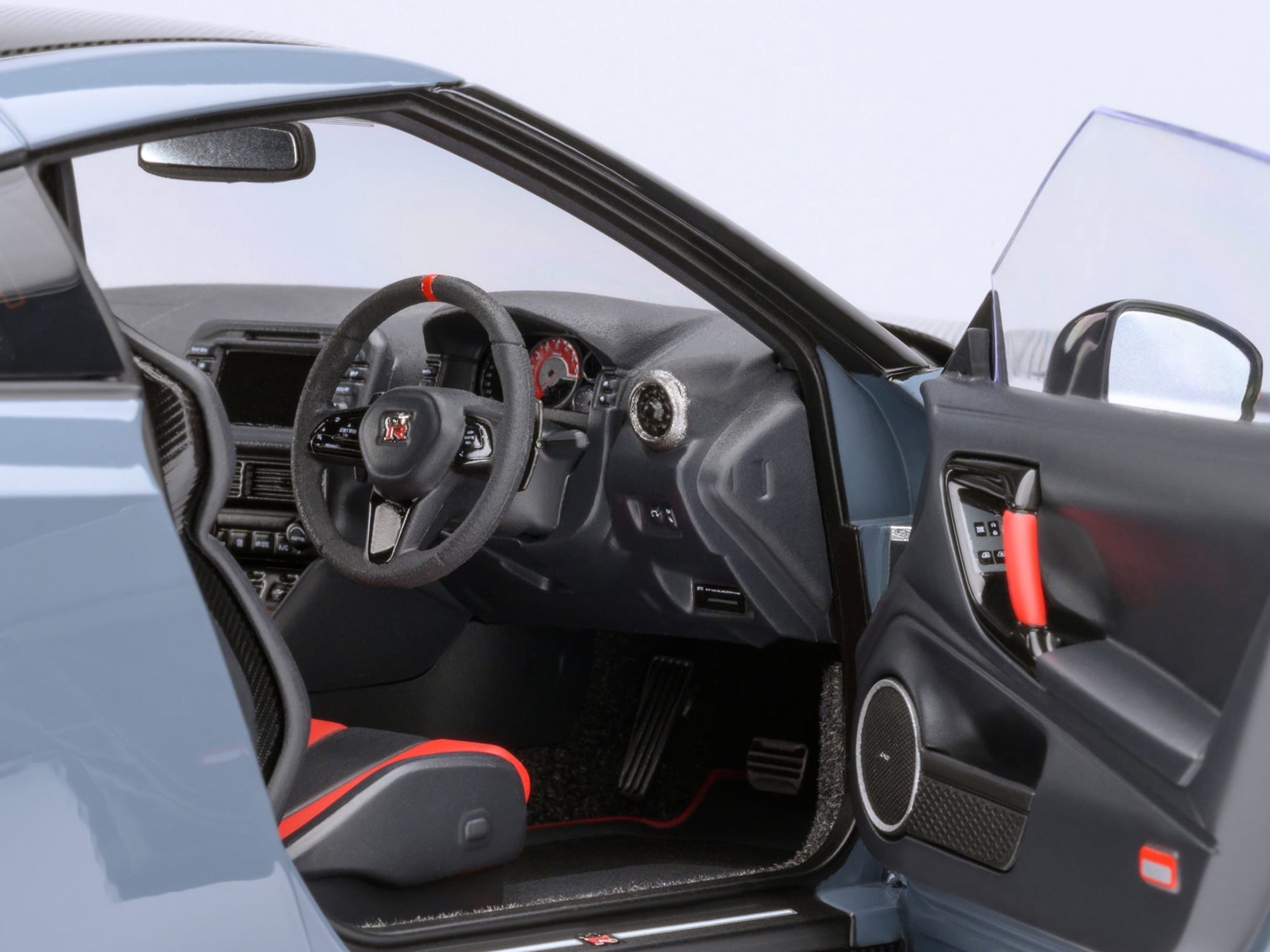 2022 Nissan GT-R (R35) Nismo Special Edition RHD Nismo Stealth Gray with Carbon Hood and Top 1/18 Model Car by Autoart