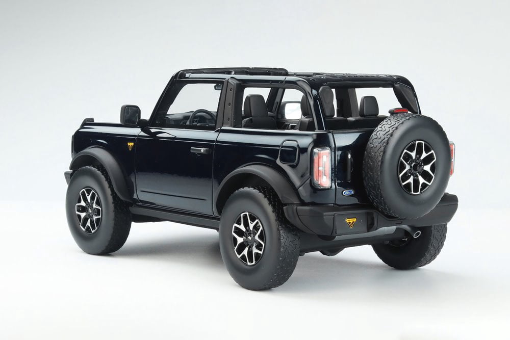 2022 Ford Bronco Badlands Edition Open Top, Dark Blue - GT Spirit US050 - 1/18 scale Resin Car