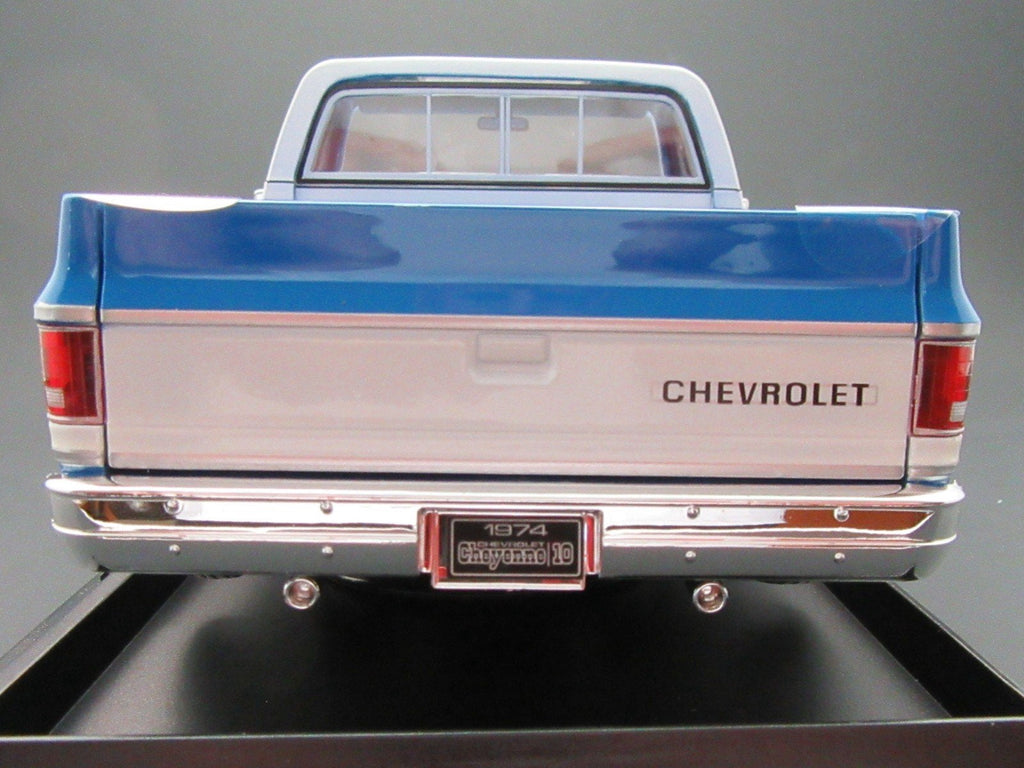 1974 Chevrolet C10 Cheyenne Super Pickup Truck Blue and White "Special Edition" Series 1/18 Diecast Model Car by Maisto