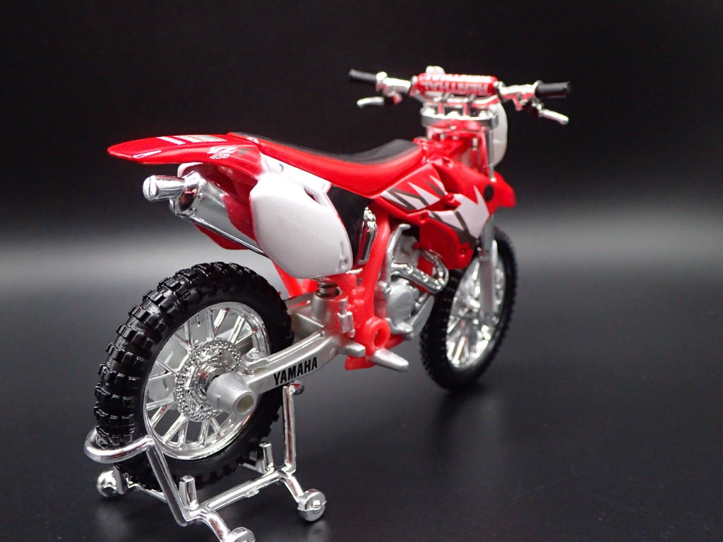 Open Box YAMAHA YZ 450F DIRT BIKE MOTORCYCLE RED 1/18 SCALE DIORAMA DIECAST MODEL BIKE