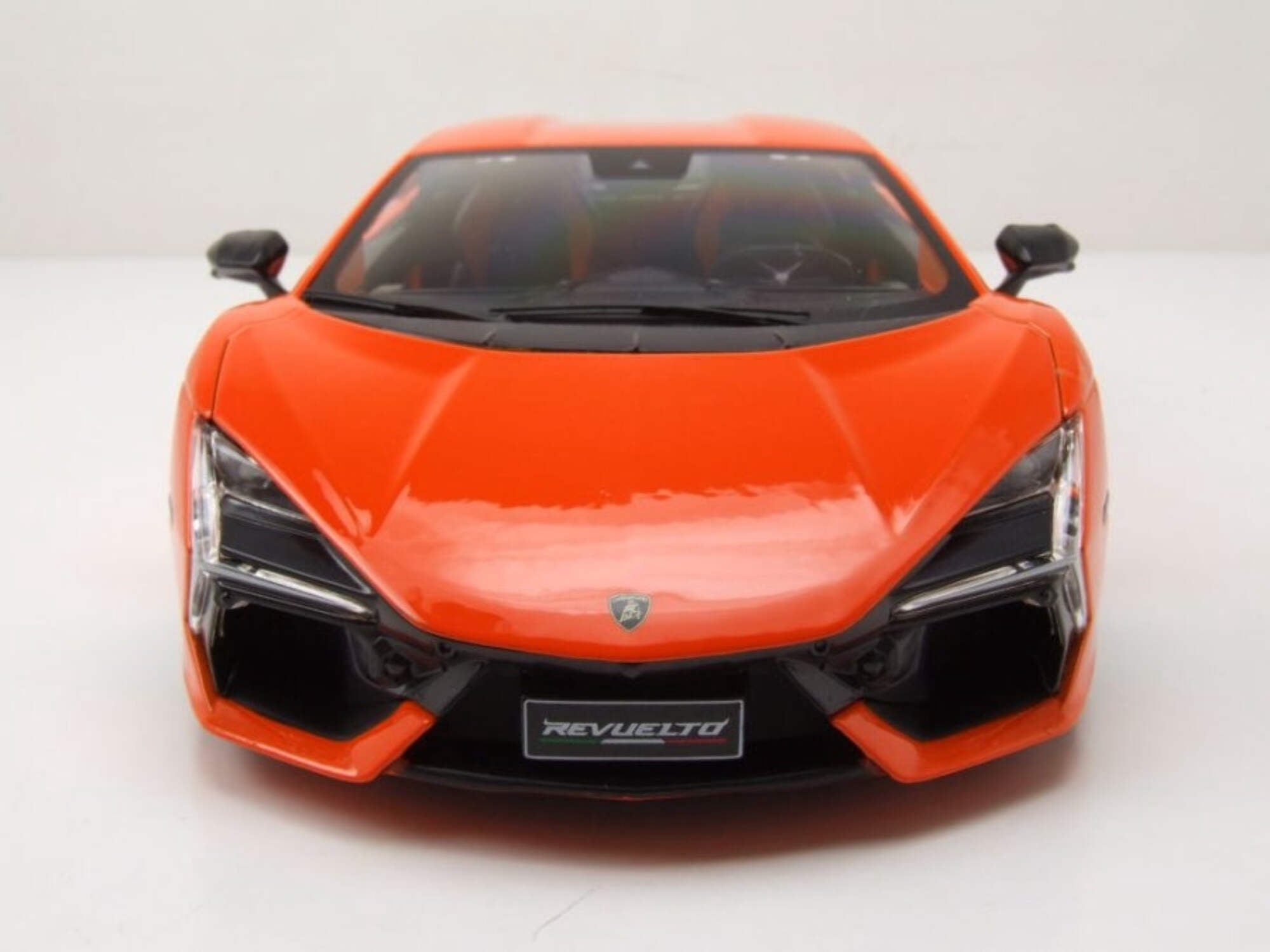 MAISTO 1/18 - LAMBORGHINI Revuelto - 2023