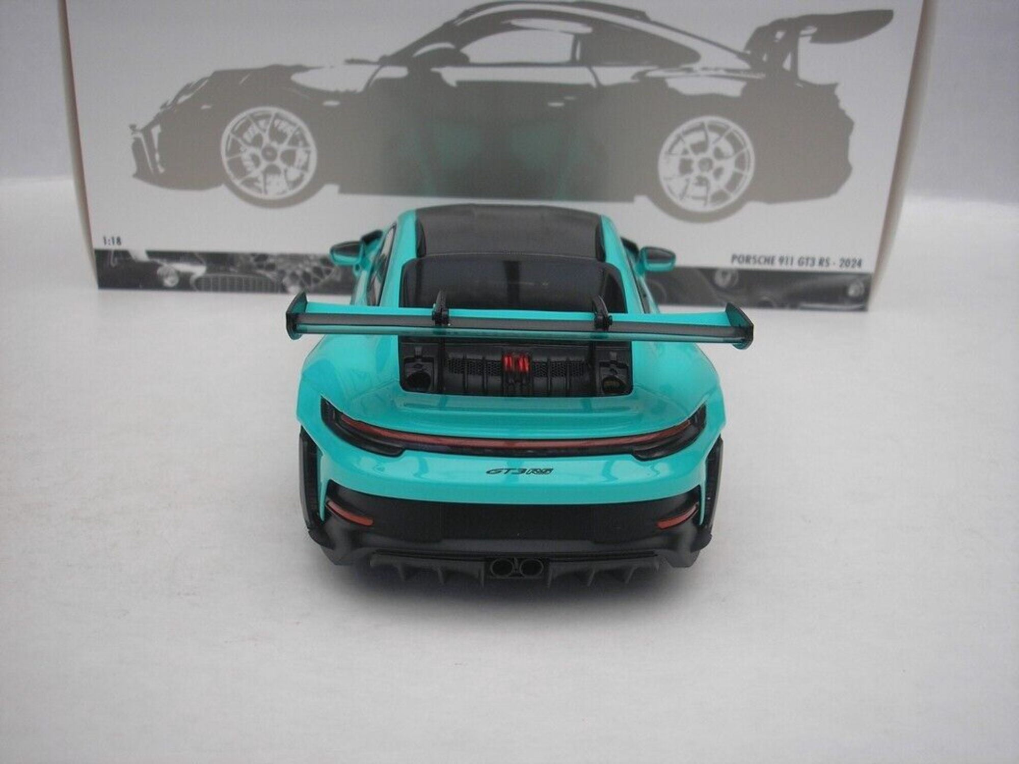 Minichamps 2023 Porsche 911 992 GT3 RS w/ Weissach Pkg Mint Green w/ Dark Silver Wheels 1:18