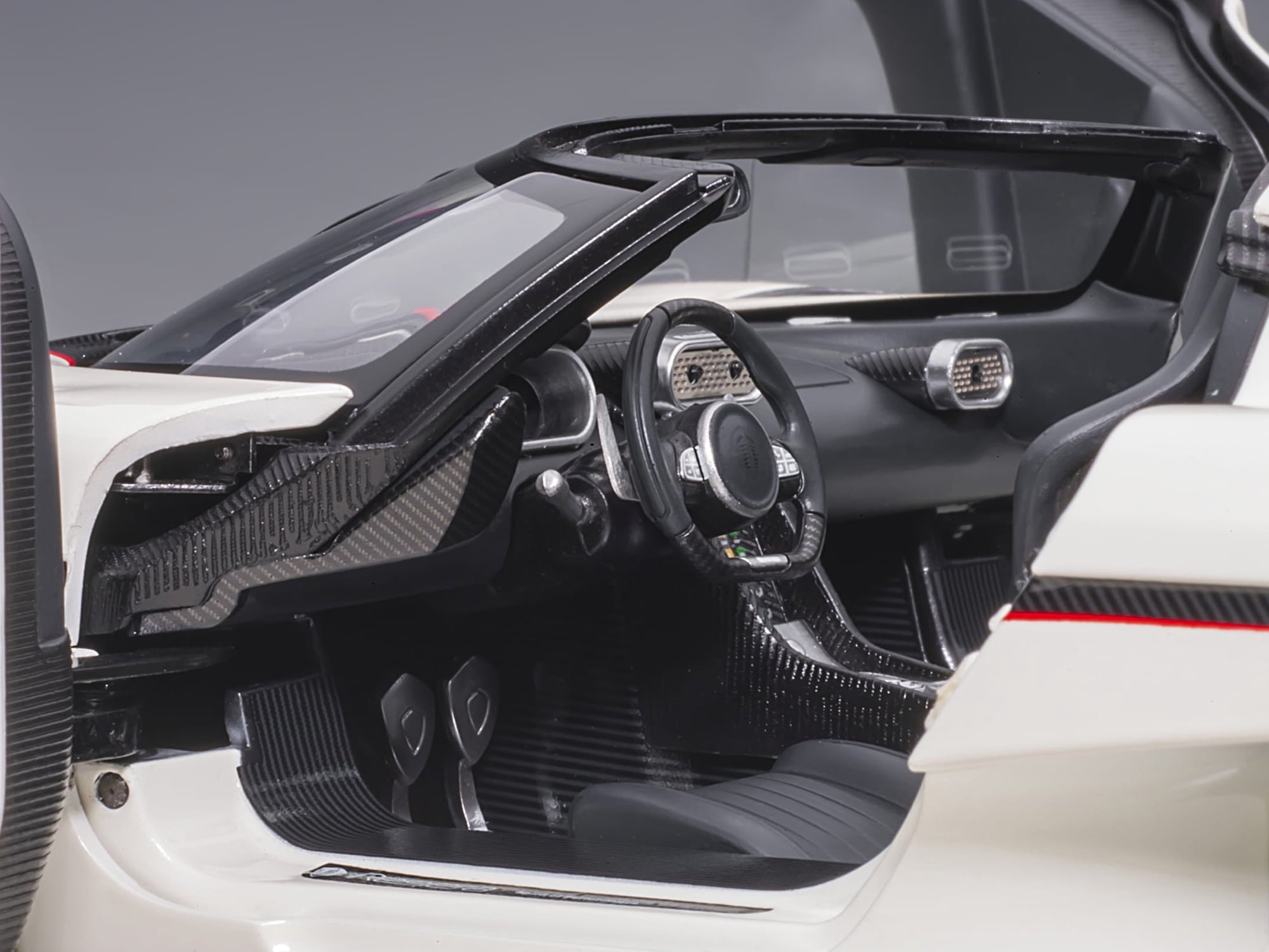 Koenigsegg Regera White with Black Carbon and Red Stripes 1/18 Model Car by Autoart
