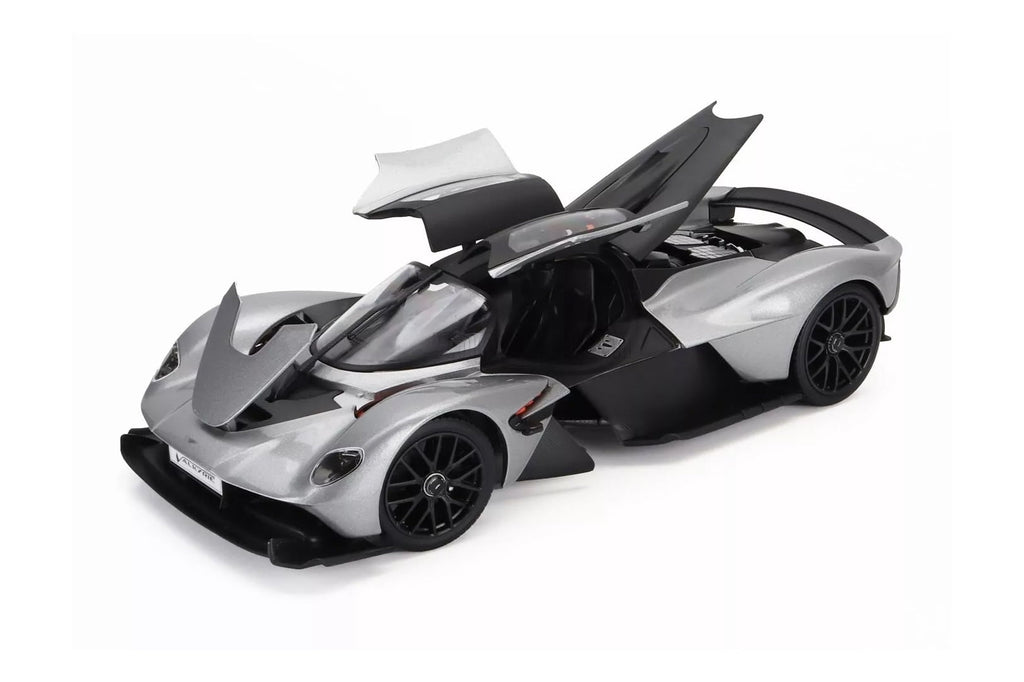 2022 Aston Martin Valkyrie, Silver - Maisto 31465SL - 1/18 Scale Diecast Model Car
