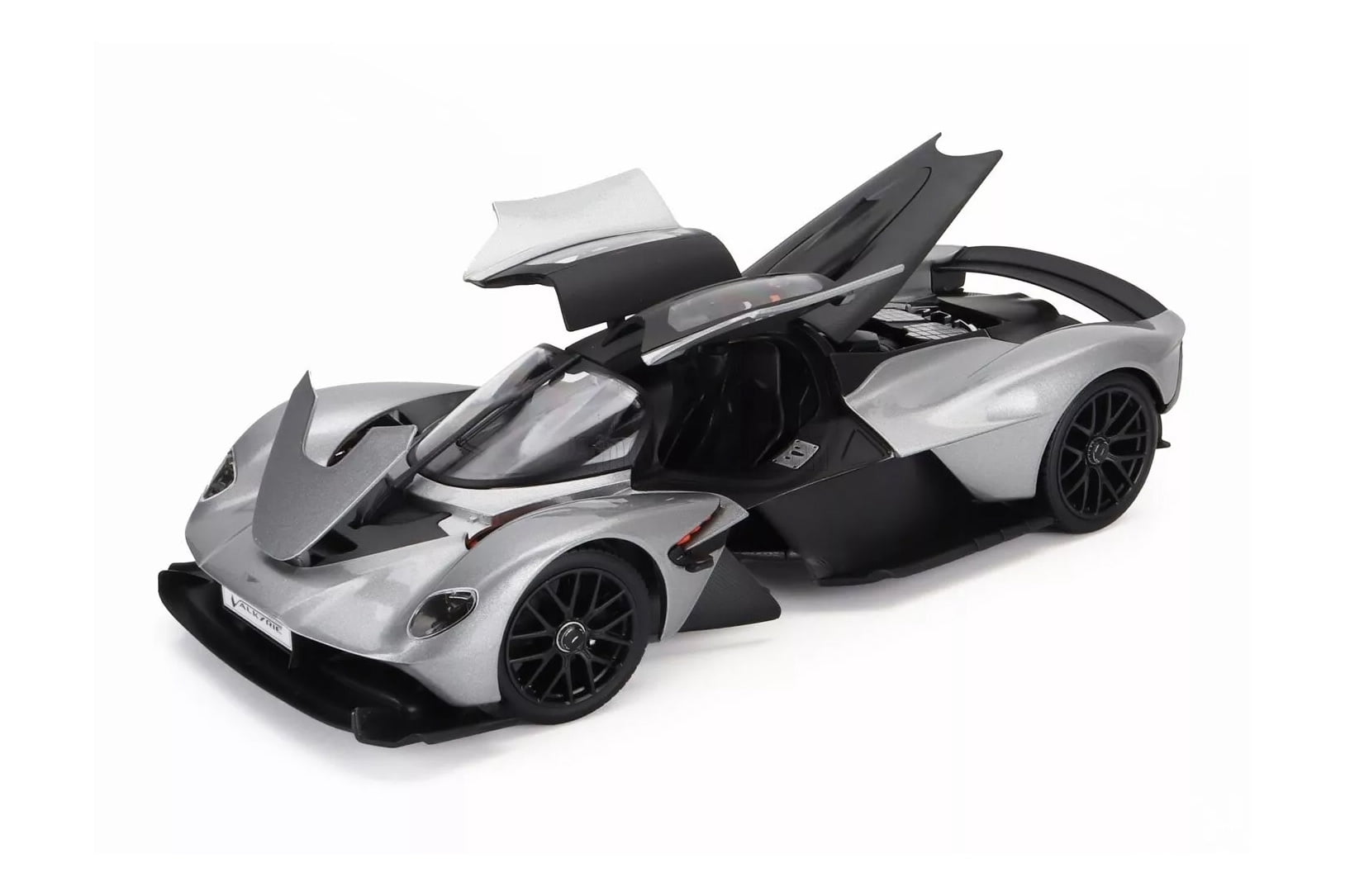 2022 Aston Martin Valkyrie, Silver - Maisto 31465SL - 1/18 Scale Diecast Model Car