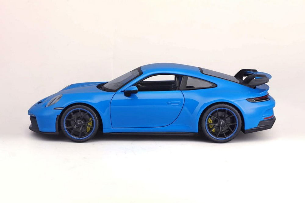2022 Porsche 911 GT3, Blue - Maisto 31458BU - 1/18 scale Diecast Model Toy Car