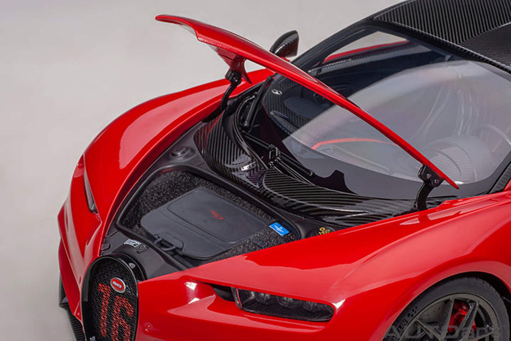 2019 Bugatti Chiron Sport Italian Red and Carbon Black 1/18 Model Car by Autoart