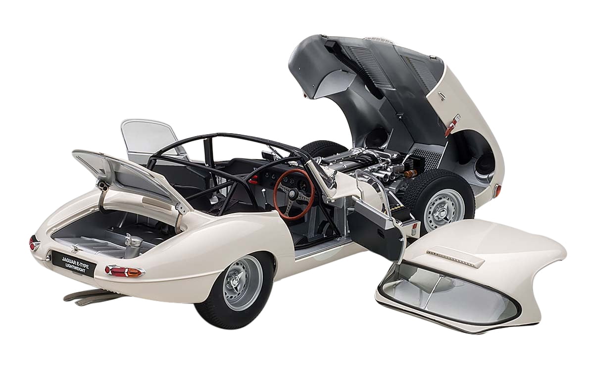 Jaguar Lightweight E Type Roadster RHD (Right Hand Drive) White 1/18 Scale Model Car by Autoart