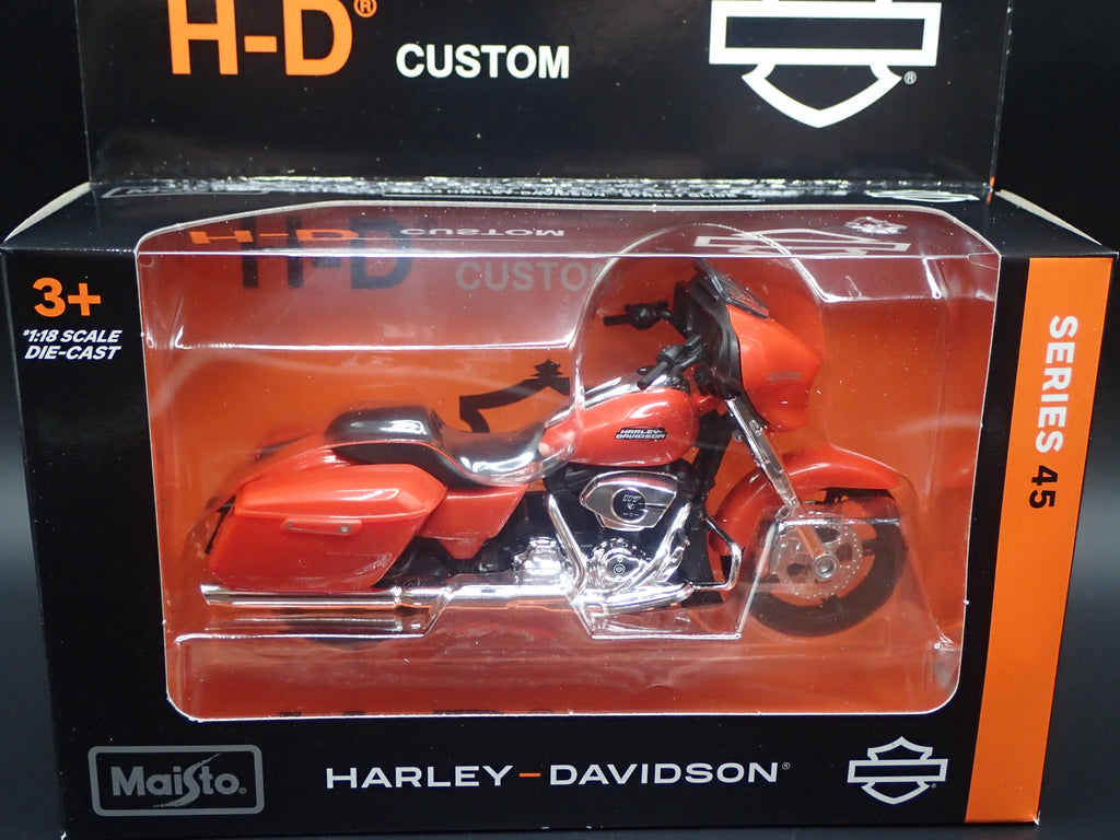 2024 HARLEY DAVIDSON STREET GLIDE MOTORCYCLE MAISTO SERIES 45 1/18 DIECAST