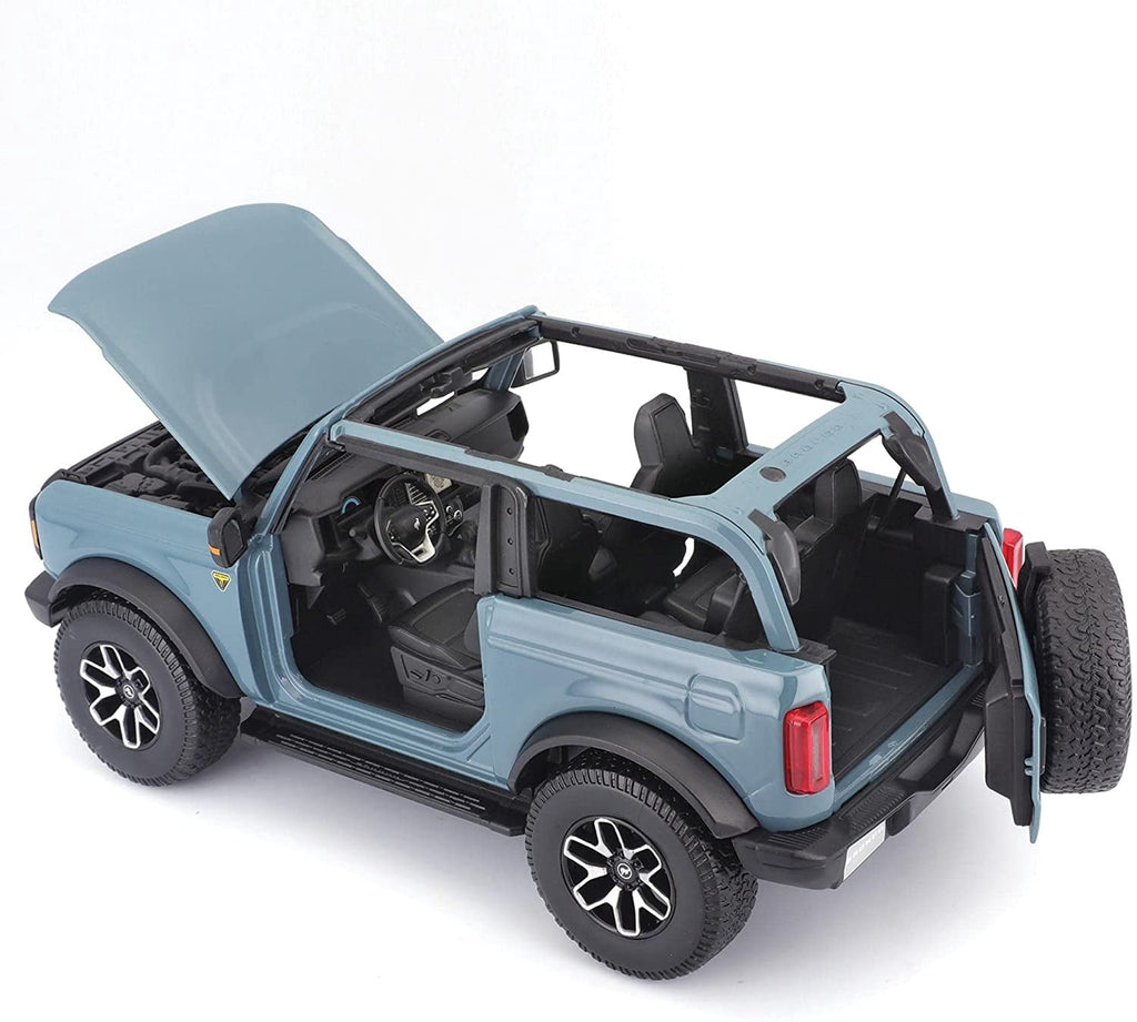 2021 Ford Bronco Badlands Blue "Special Edition" 1/18 Diecast Model Car by Maisto