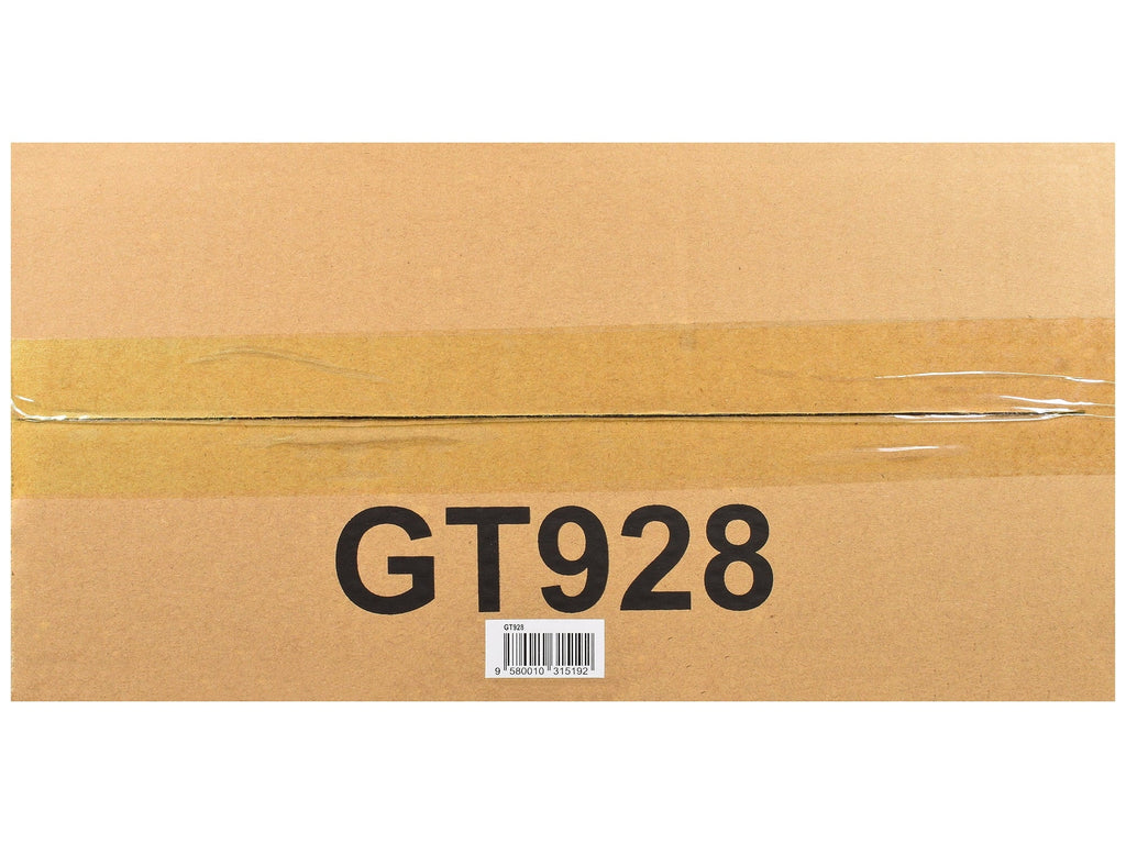 2007 Mercedes-Benz C63 AMG Diamond White 1/18 Model Car by GT Spirit