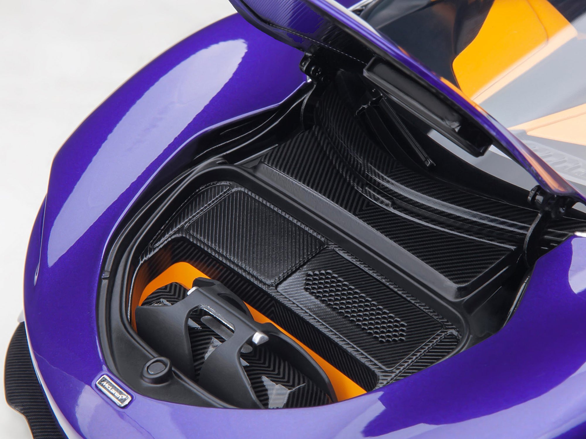 McLaren Speedtail Lantana Purple Metallic with Black Top and Yellow Interior and Suitcase Accessories 1/18 Model Car by Autoart