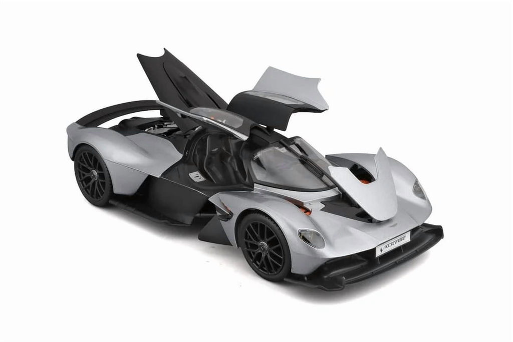 2022 Aston Martin Valkyrie, Silver - Maisto 31465SL - 1/18 Scale Diecast Model Car