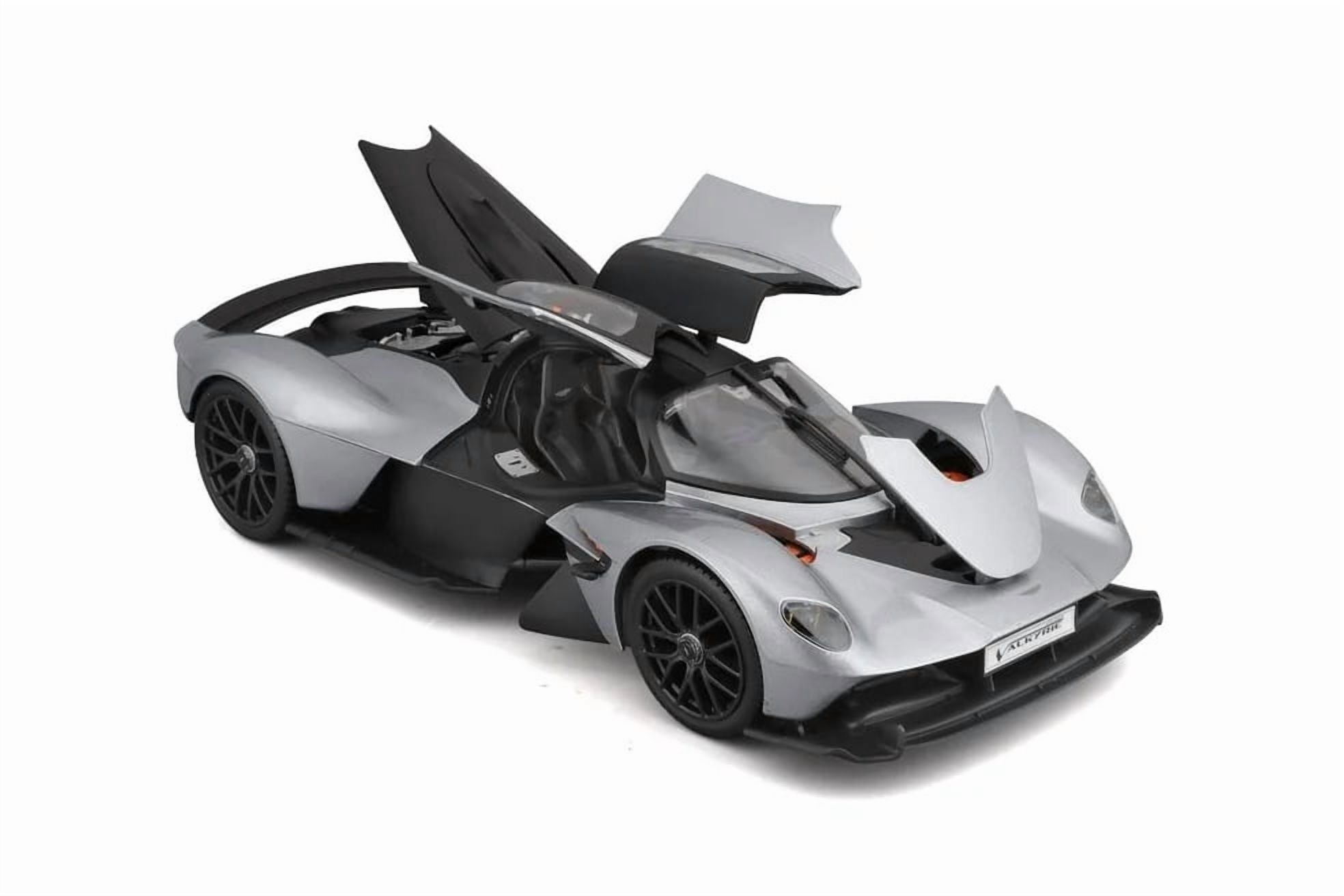 2022 Aston Martin Valkyrie, Silver - Maisto 31465SL - 1/18 Scale Diecast Model Car