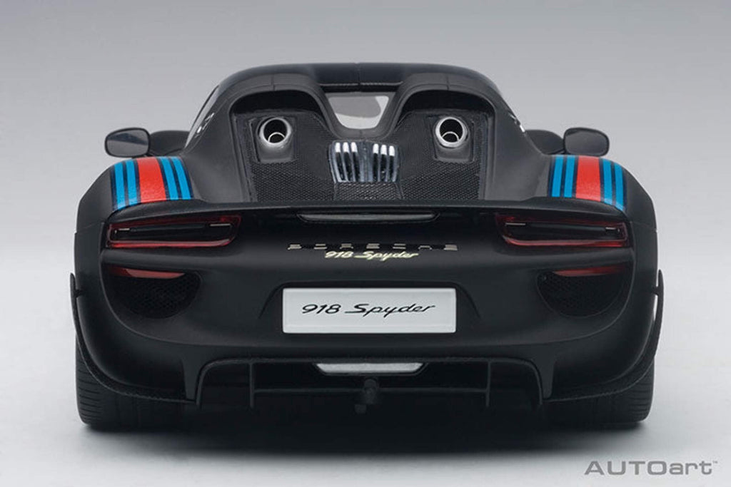 Autoart 77929 No.15 Porsche 918 Spyder Weissach Black-Martini Livery 1-18 Scale Model Car