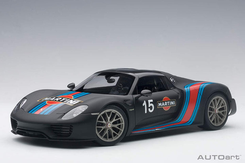 Autoart 77929 No.15 Porsche 918 Spyder Weissach Black-Martini Livery 1-18 Scale Model Car