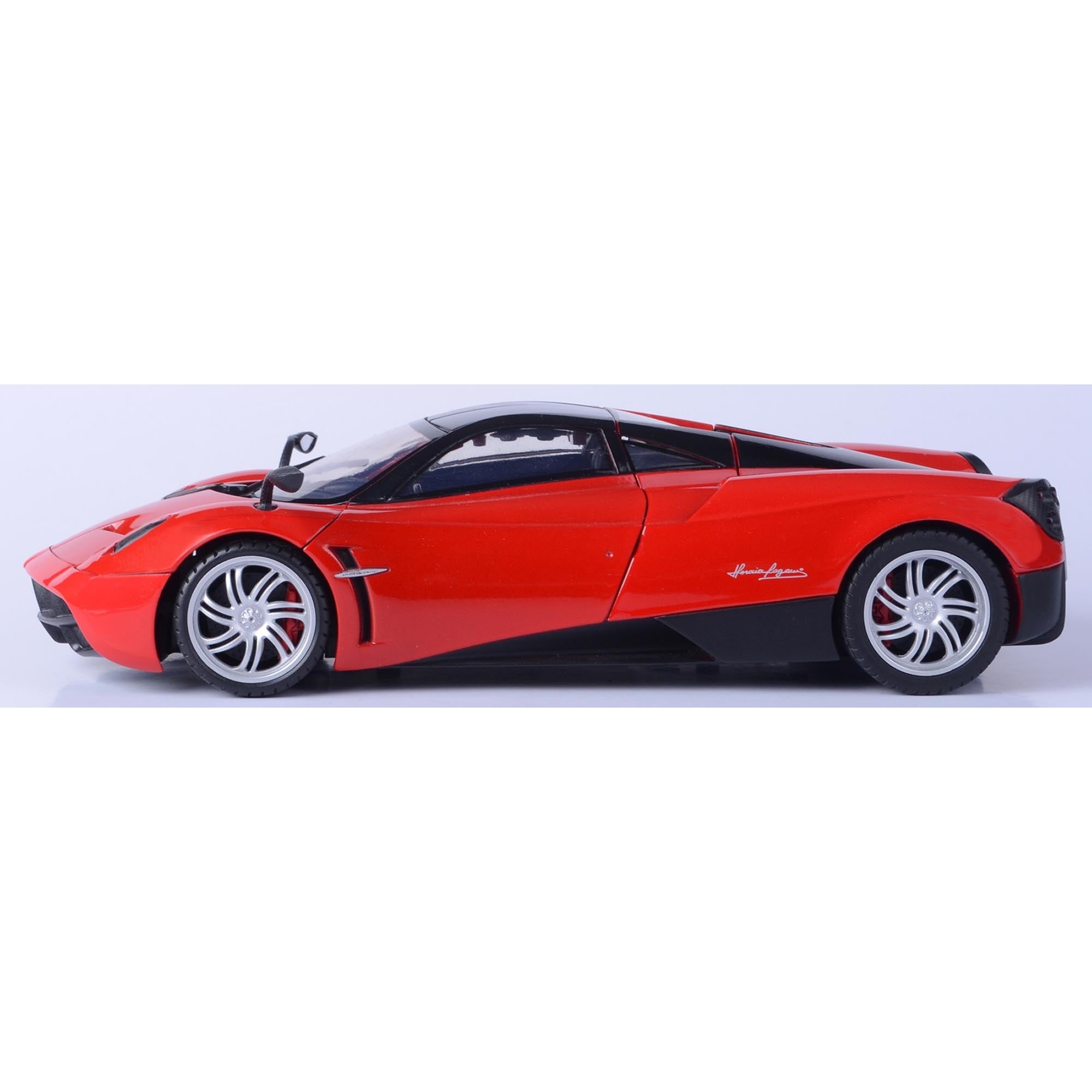 Pagani Huayra - 1:18 Red