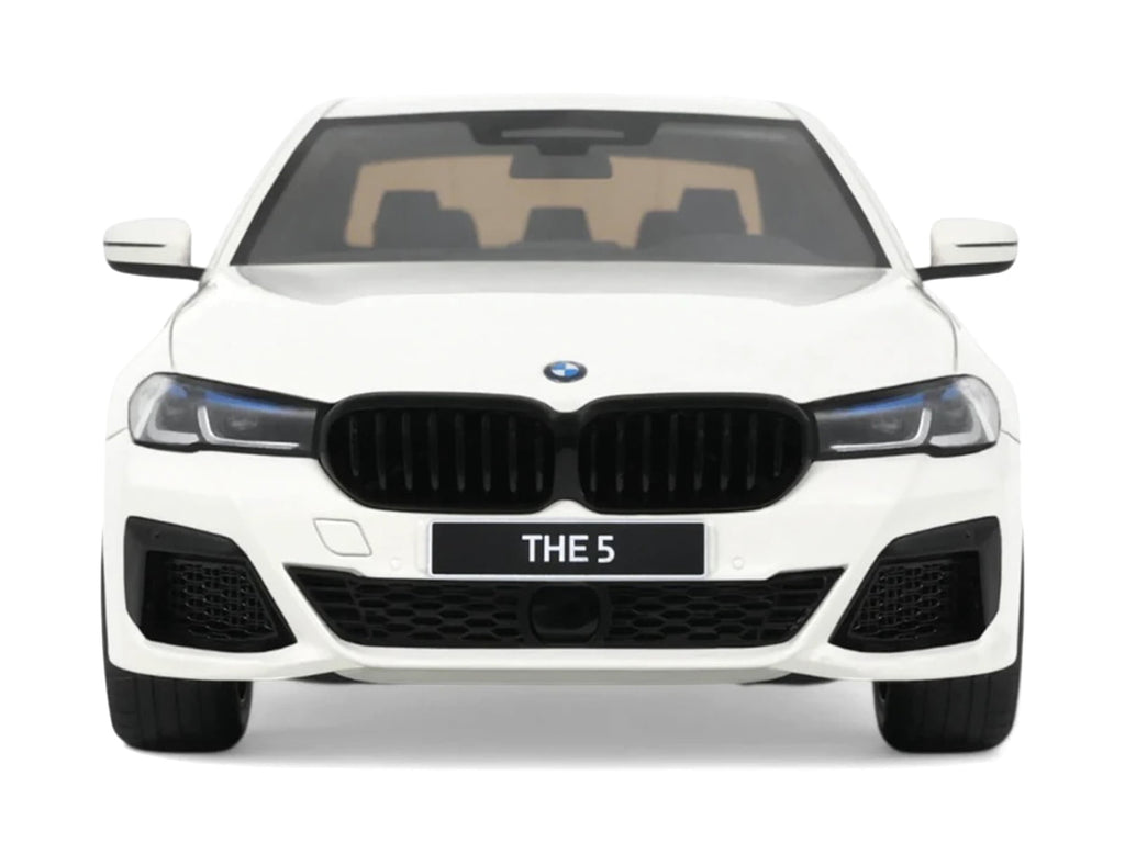 2023 BMW 545e xDrive M Sport Alpine White 1/18 Model Car by GT Spirit