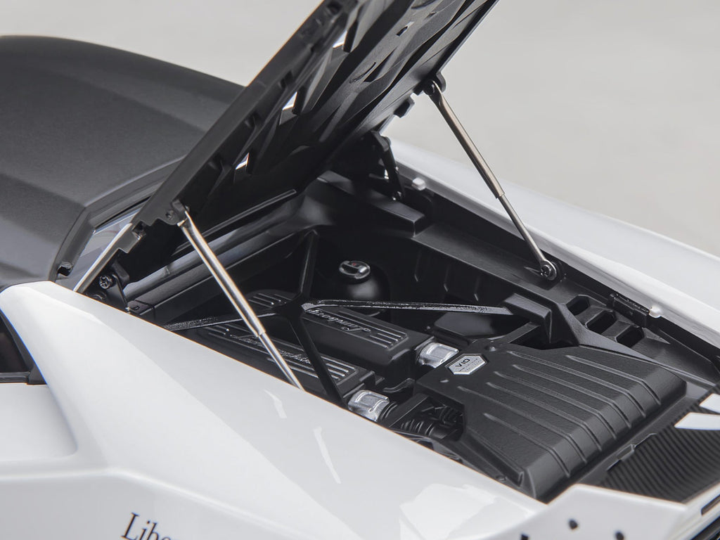 AUTOart Lamborghini Huracan GT Liberty Walk LB Silhouette Works White 1:18