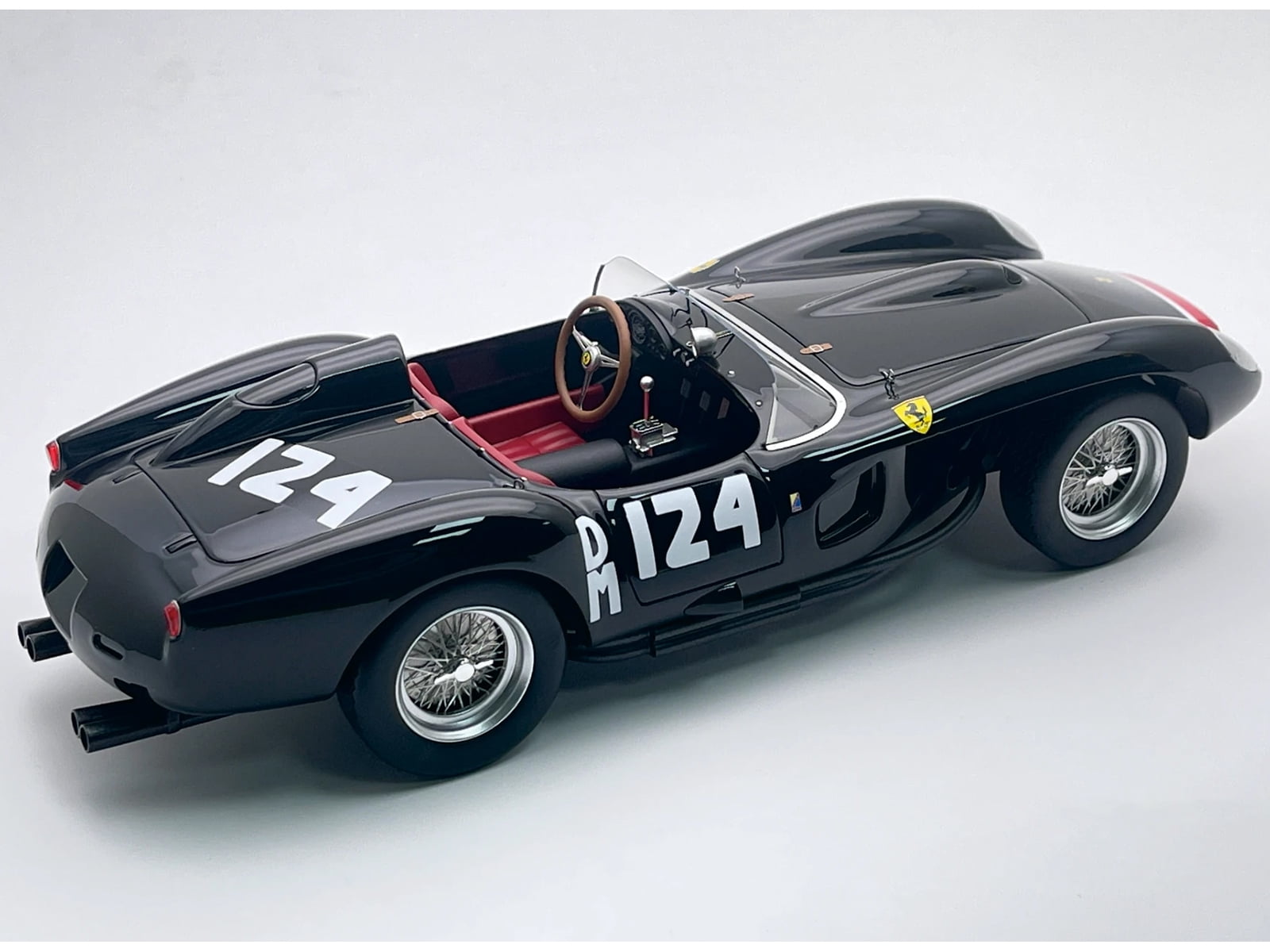 Ferrari 250 TR Pontoon-Fender #124 Alan Connel "SCCA National Virginia" (1959) w/Case 1/18 Model Car by Tecnomodel.