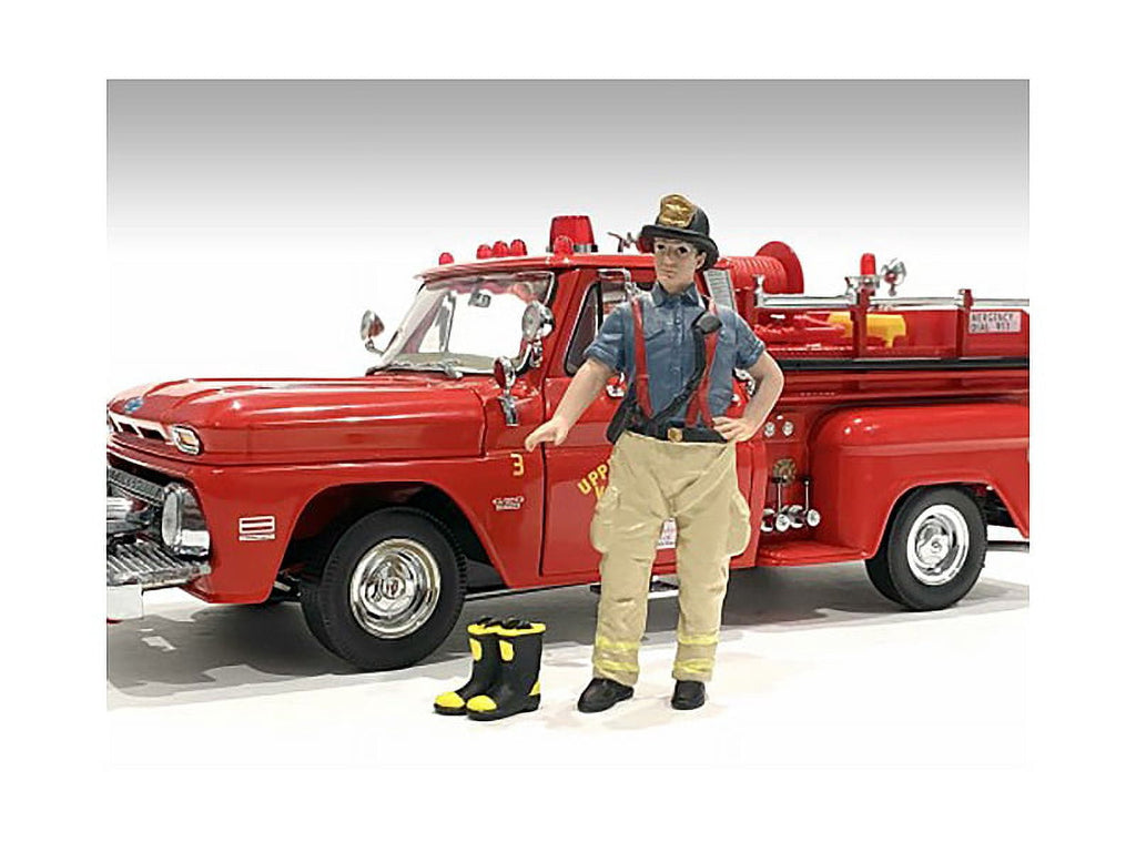 AMERICAN DIORAMA 1/18 - FIGURINES Fire Fighter - Getting Ready