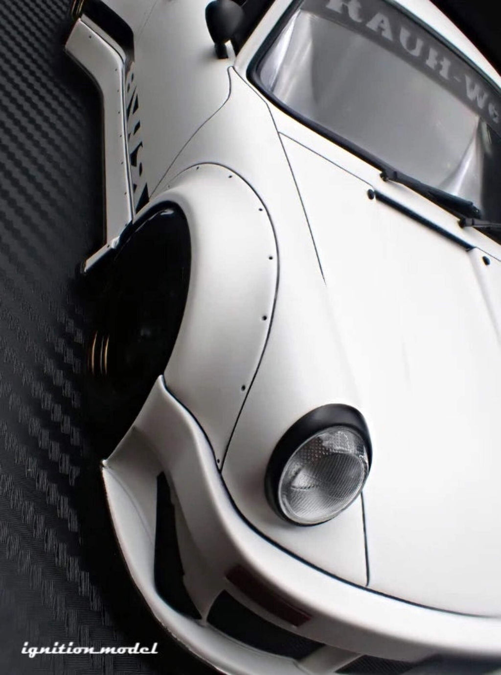 Ignition-Model Porsche 911 RWB 930 Matte White w/ Work S1 Wheels 1:18