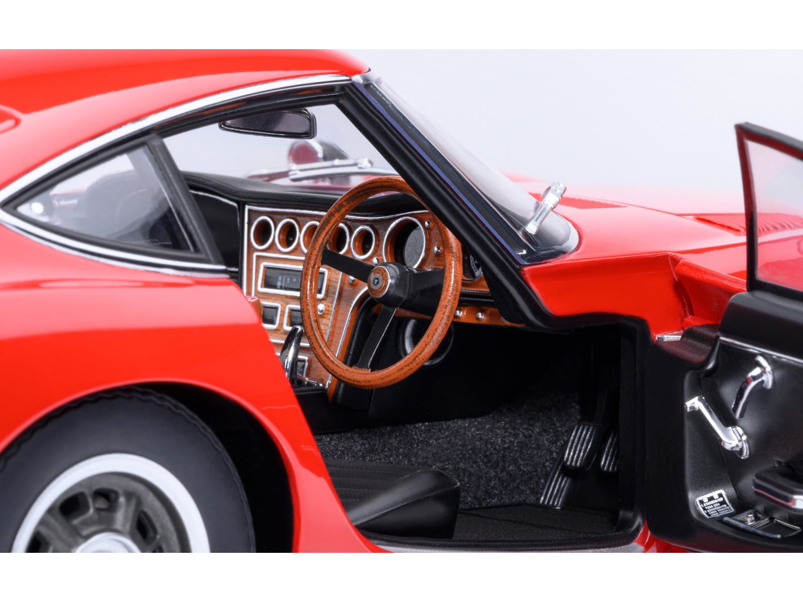 1967 Toyota 2000GT RHD (Right Hand Drive) Red 1/18 Model Car by Autoart