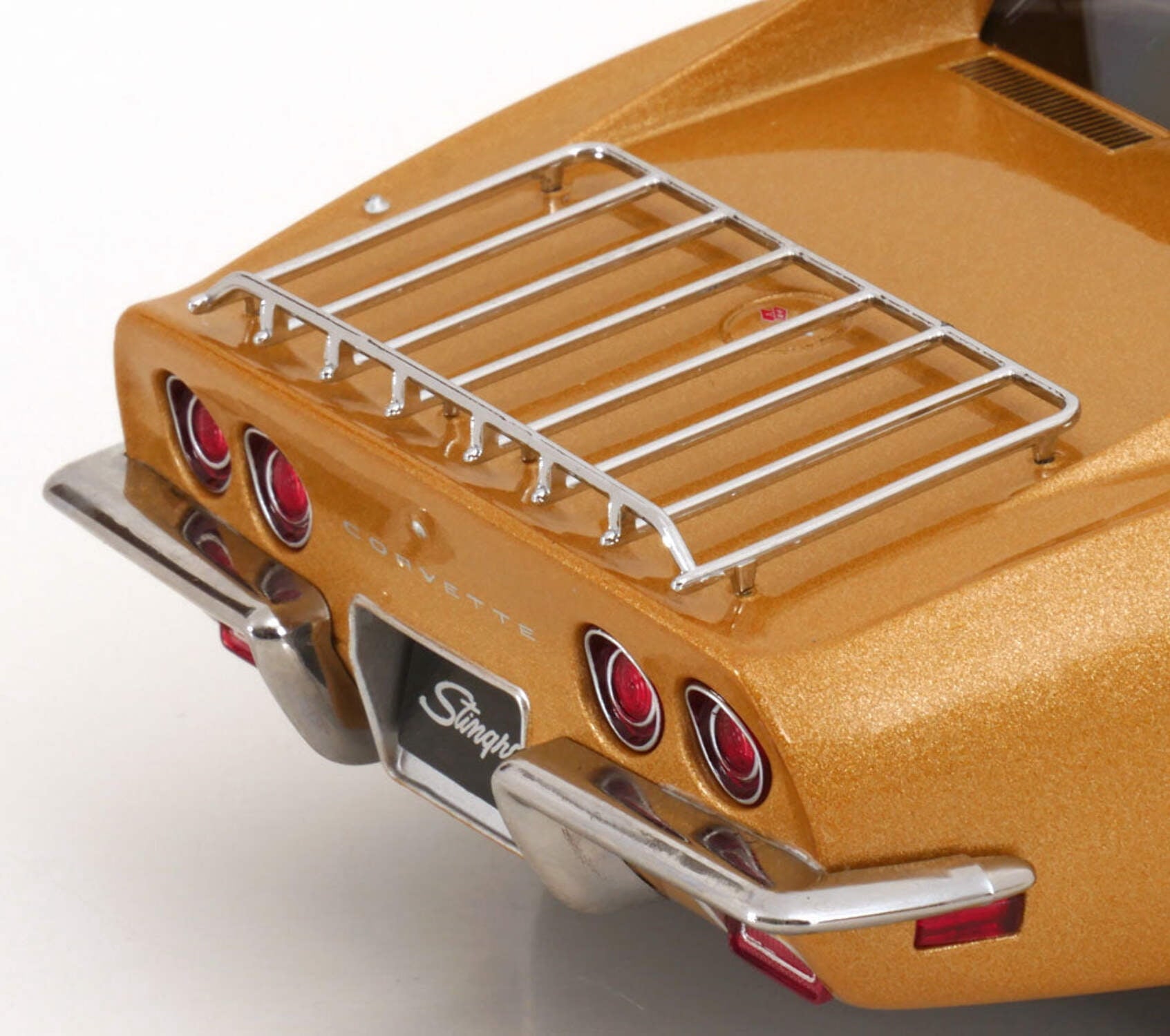 KK SCALE MODELS 1/18 - CHEVROLET Corvette C3 - 1972