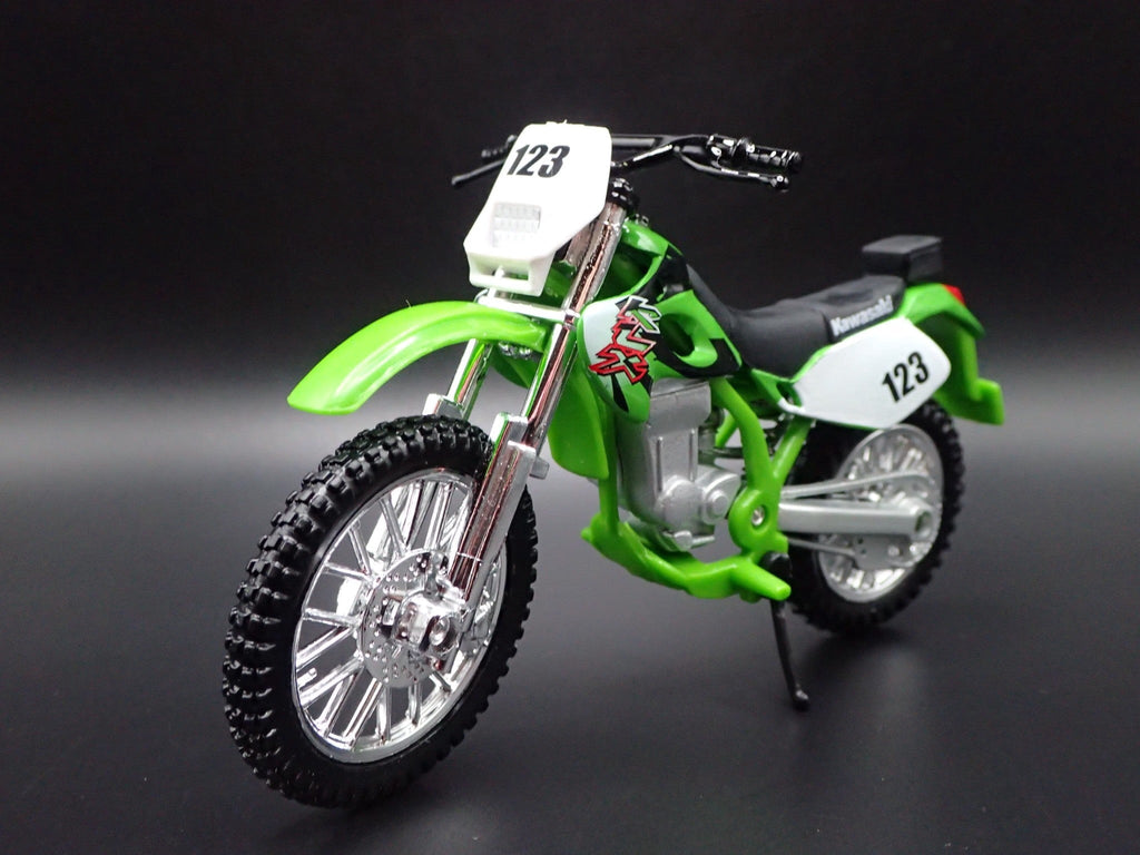 Open Box KAWASAKI KLX 250SR DIRT BIKE MOTORCYCLE GREEN 1/18 SCALE DIECAST MODEL BIKE
