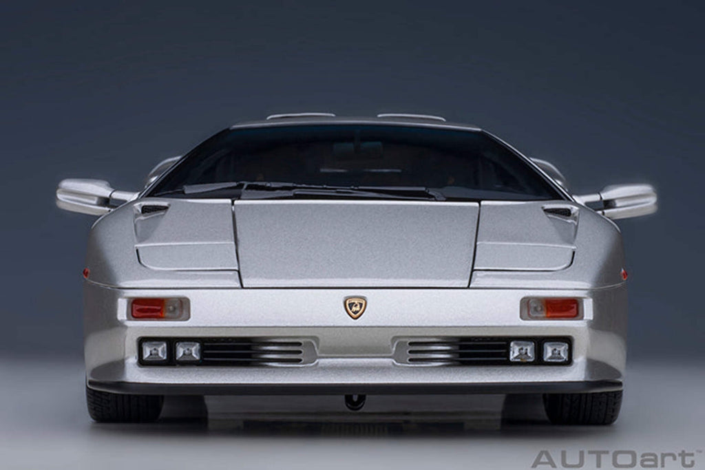 Autoart 79143 1-18 Scale Lamborghini Diablo Se30 Jota Titanio Model Car, Metallic Silver