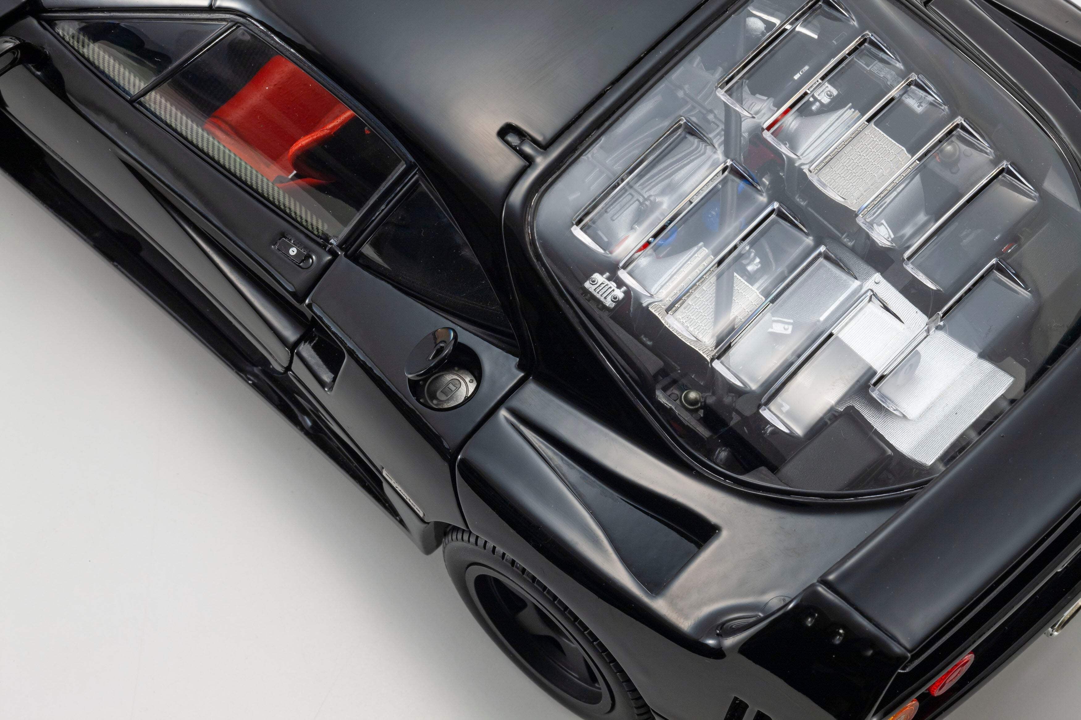Ferrari F40 Black 1/18 Diecast Model Car by Kyosho