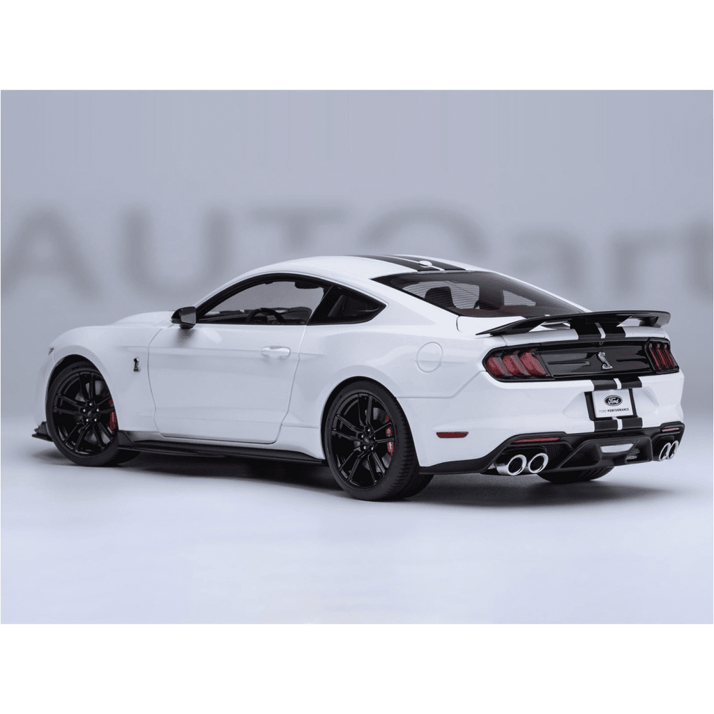 Ford Mustang Shelby GT500 Oxford White with Black Stripes 1/18 Model Car by Autoart