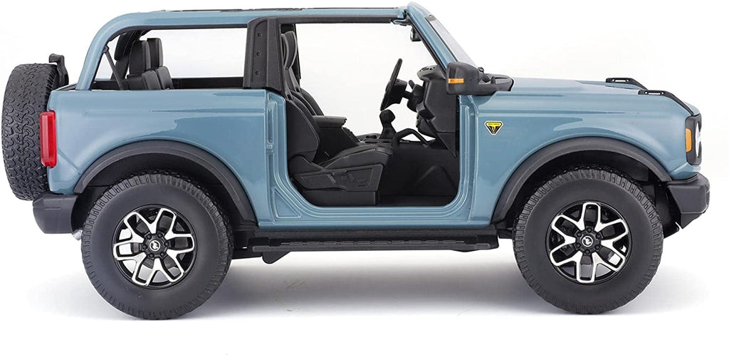 2021 Ford Bronco Badlands Blue "Special Edition" 1/18 Diecast Model Car by Maisto