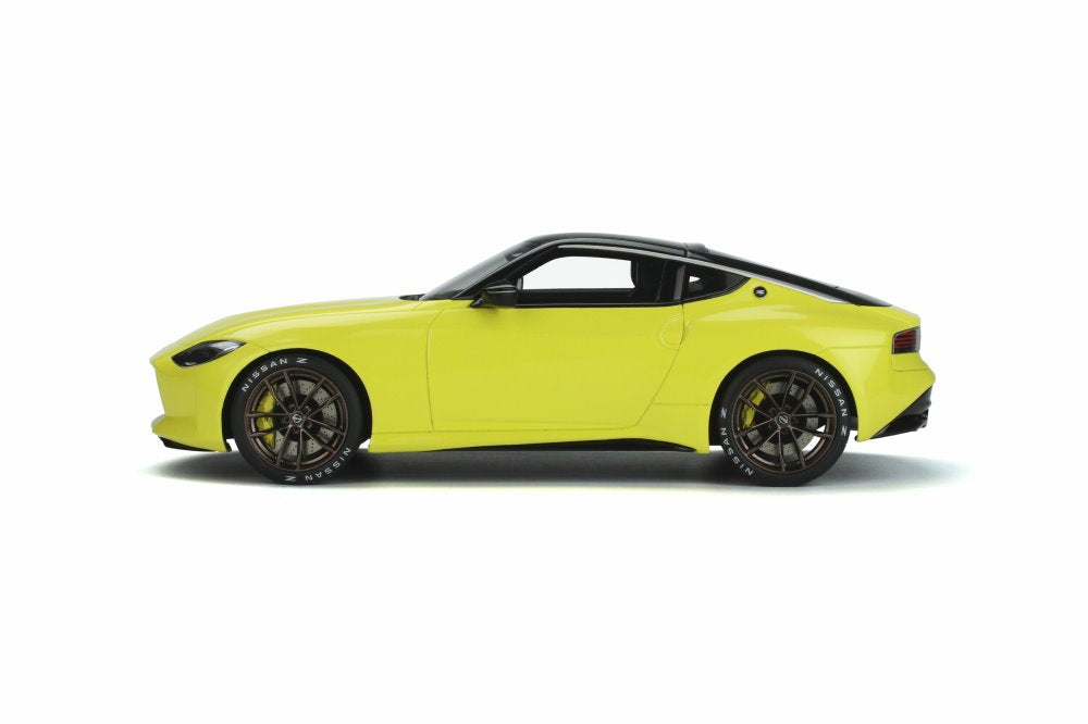 2021 Nissan Z Proto, Pearlescent Yellow - GT Spirit GT363 - 1/18 scale Resin Model Toy Car