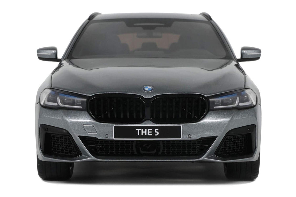 2023 BMW 530E XDrive M Silver Metallic 1/18 Model Car by GT Spirit