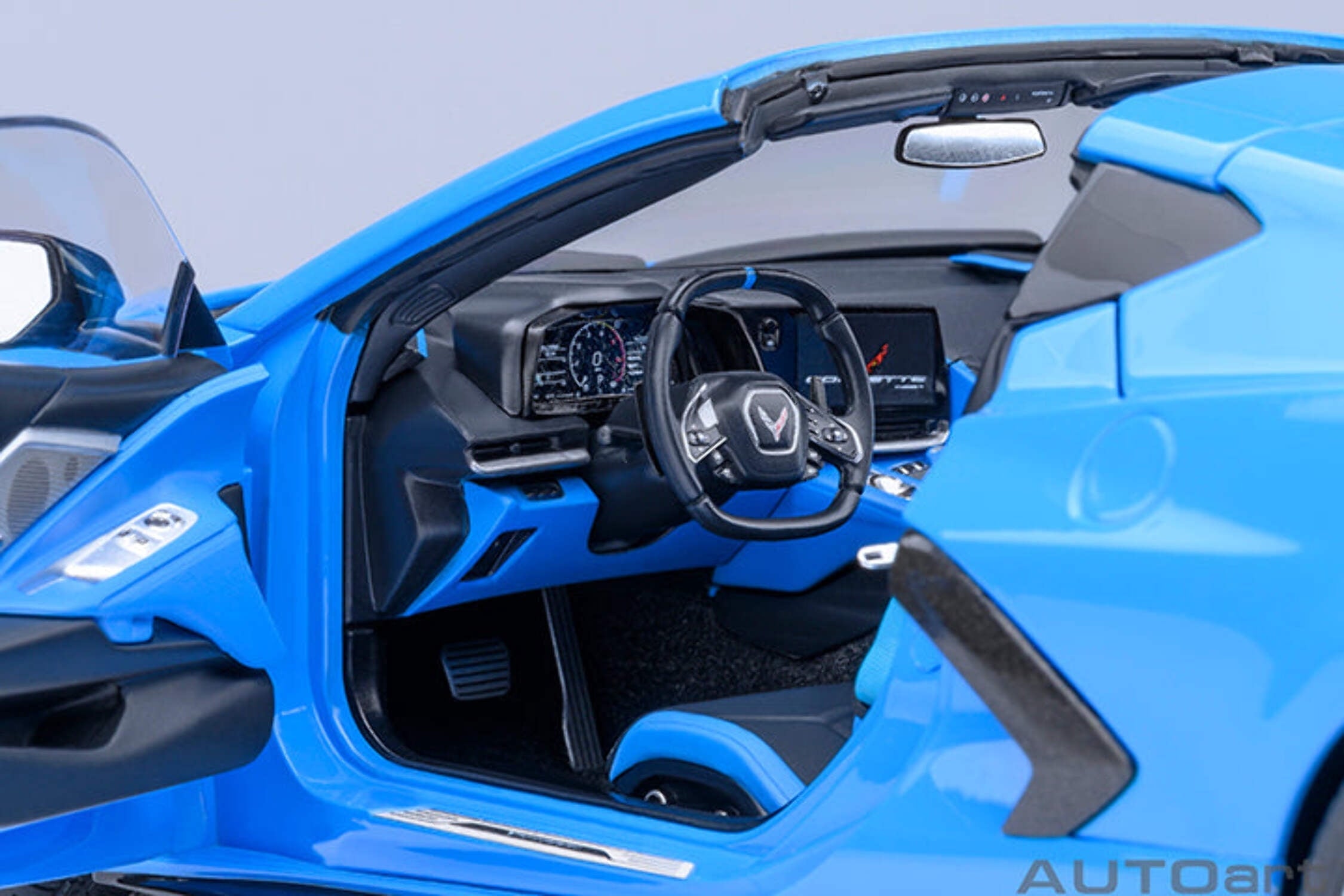 2020 Chevrolet Corvette C8 Stingray Rapid Blue 1/18 Model Car by Autoart