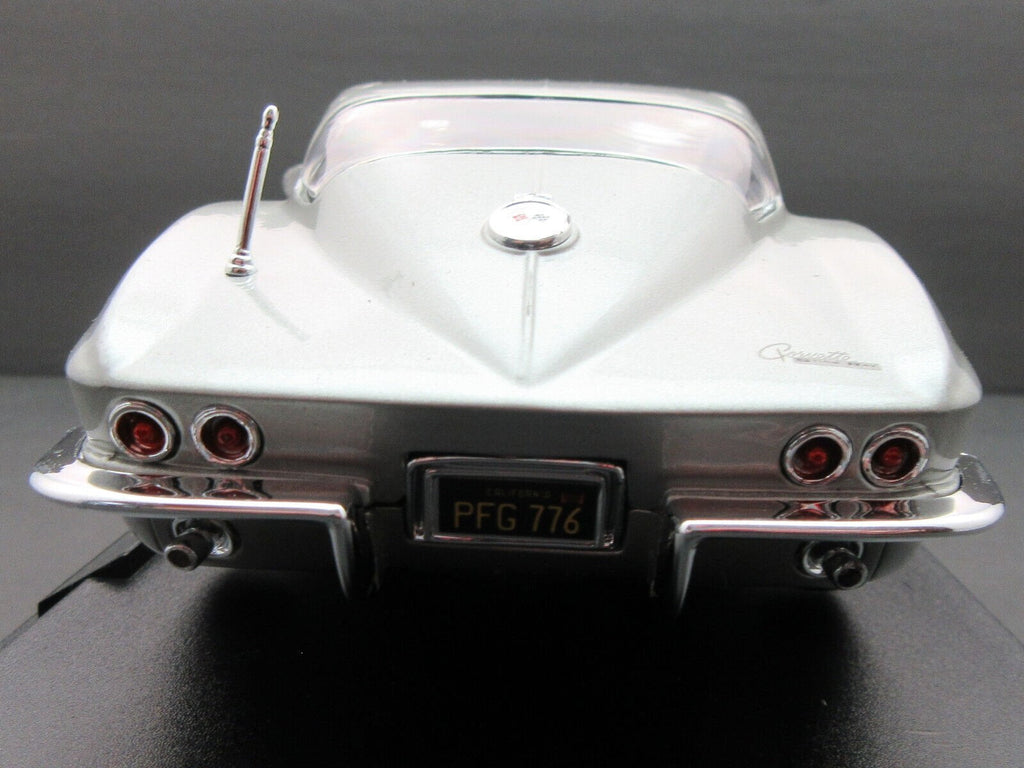 1:18 1965 Chevy Corvette