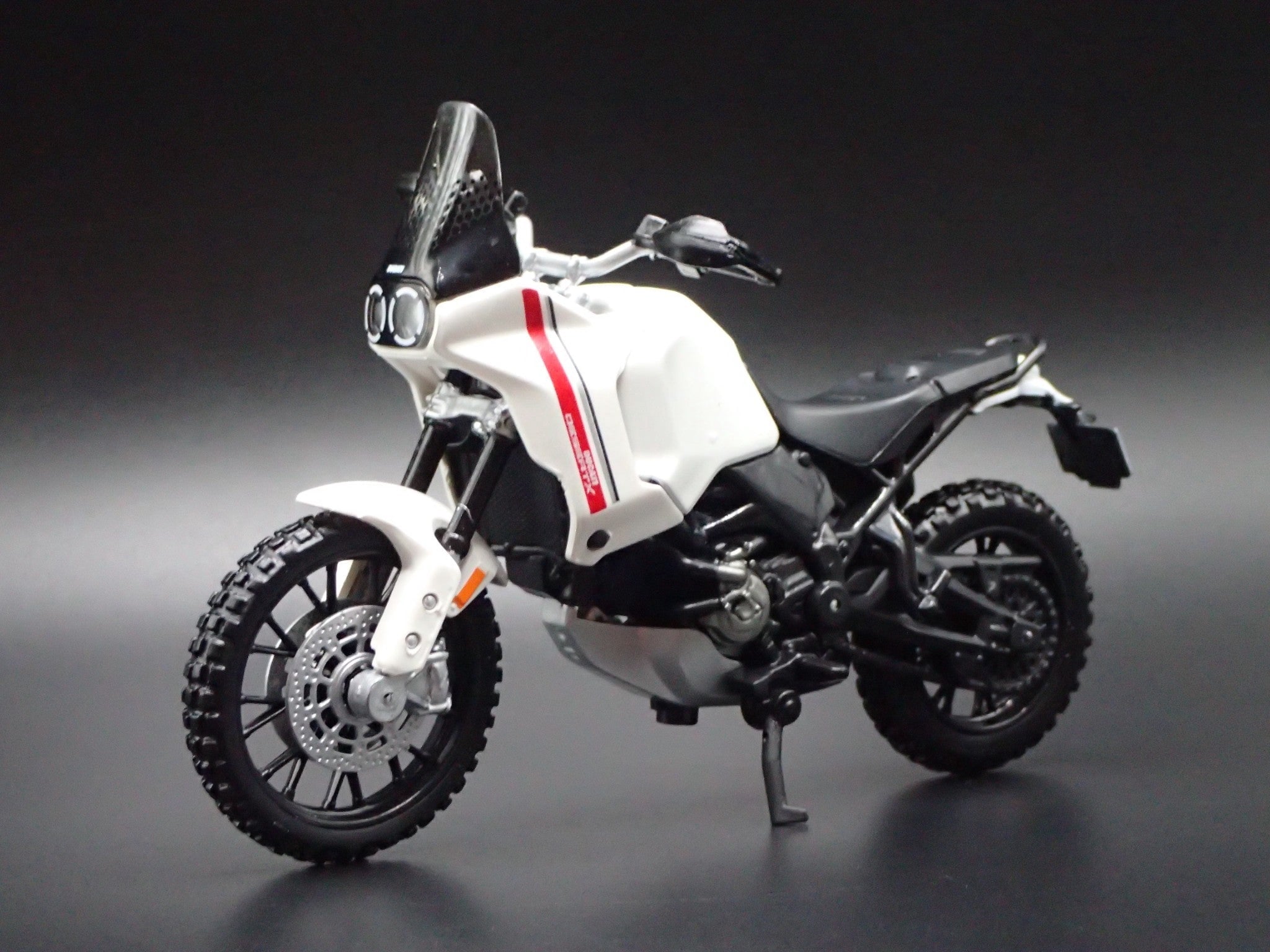 Open Box DUCATI DESERTX BIKE MOTORCYCLE WHITE 1/18 SCALE DIORAMA DIECAST MODEL BIKE