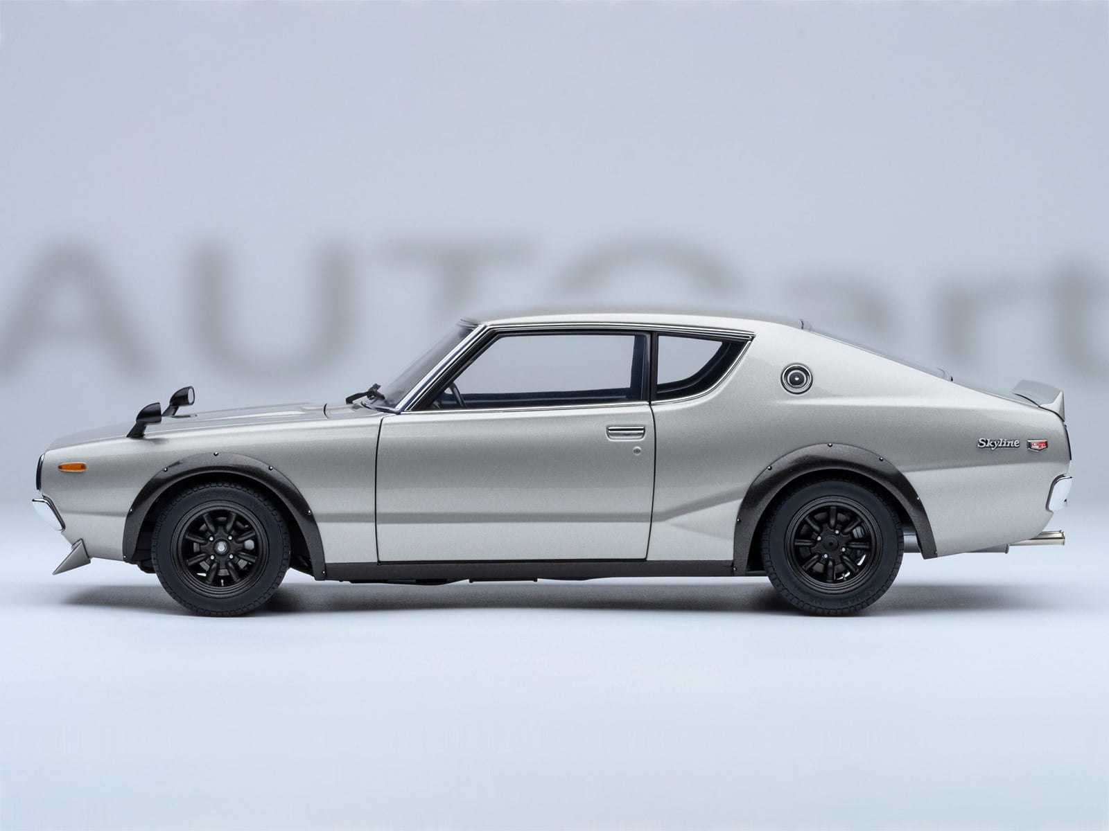 Nissan Skyline 2000GT-R (KPGC110) Tuned Version RHD (Right Hand Drive) Silver Metallic 1/18 Model Car by Autoart